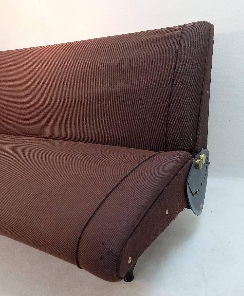 Italian Sofa Daybed D70 Designed by Osvaldo Borsani for Tecno For Sale