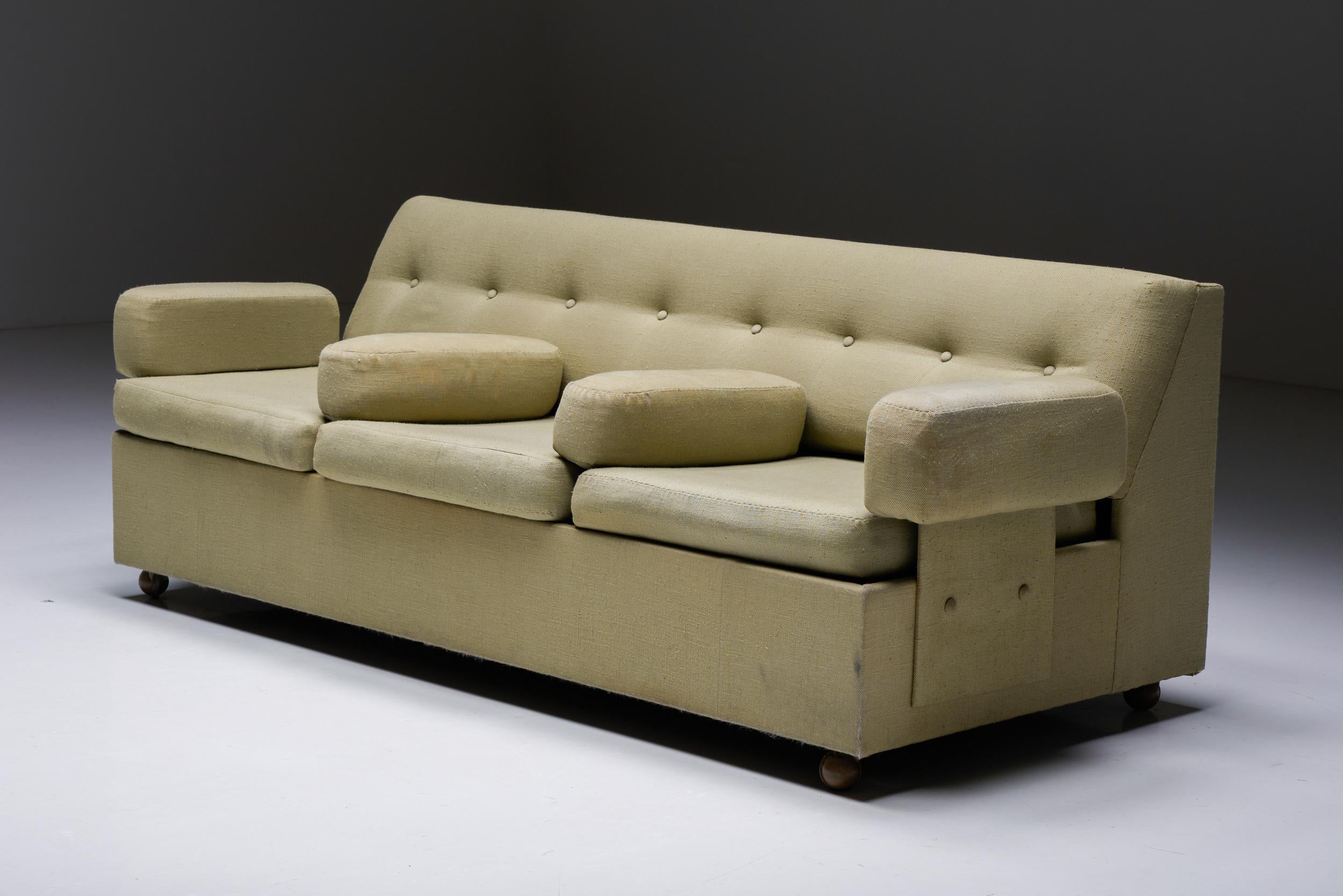 Sofa; Settee; Couch; Daybed; Green Upholstery; Fabric; Seng Company; Germany; German Design; Mid-Century Modern; Sofa-Sleeper; 

Sofa daybed in green upholstery, made in West-Germany in the 1930s. Pull out sofa bed, comfortable and practical in use.