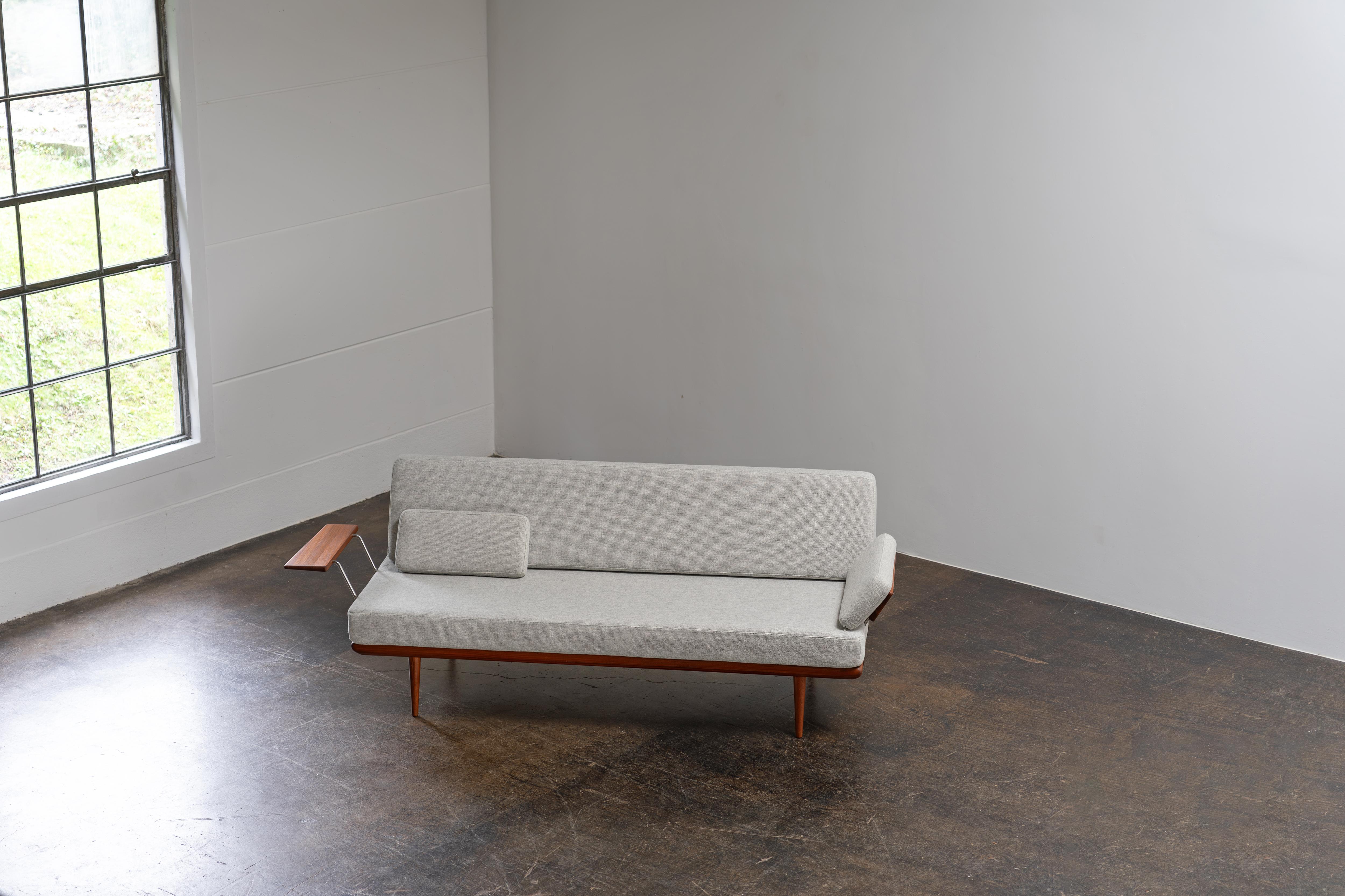 Mid-20th Century Sofa / Daybed 
