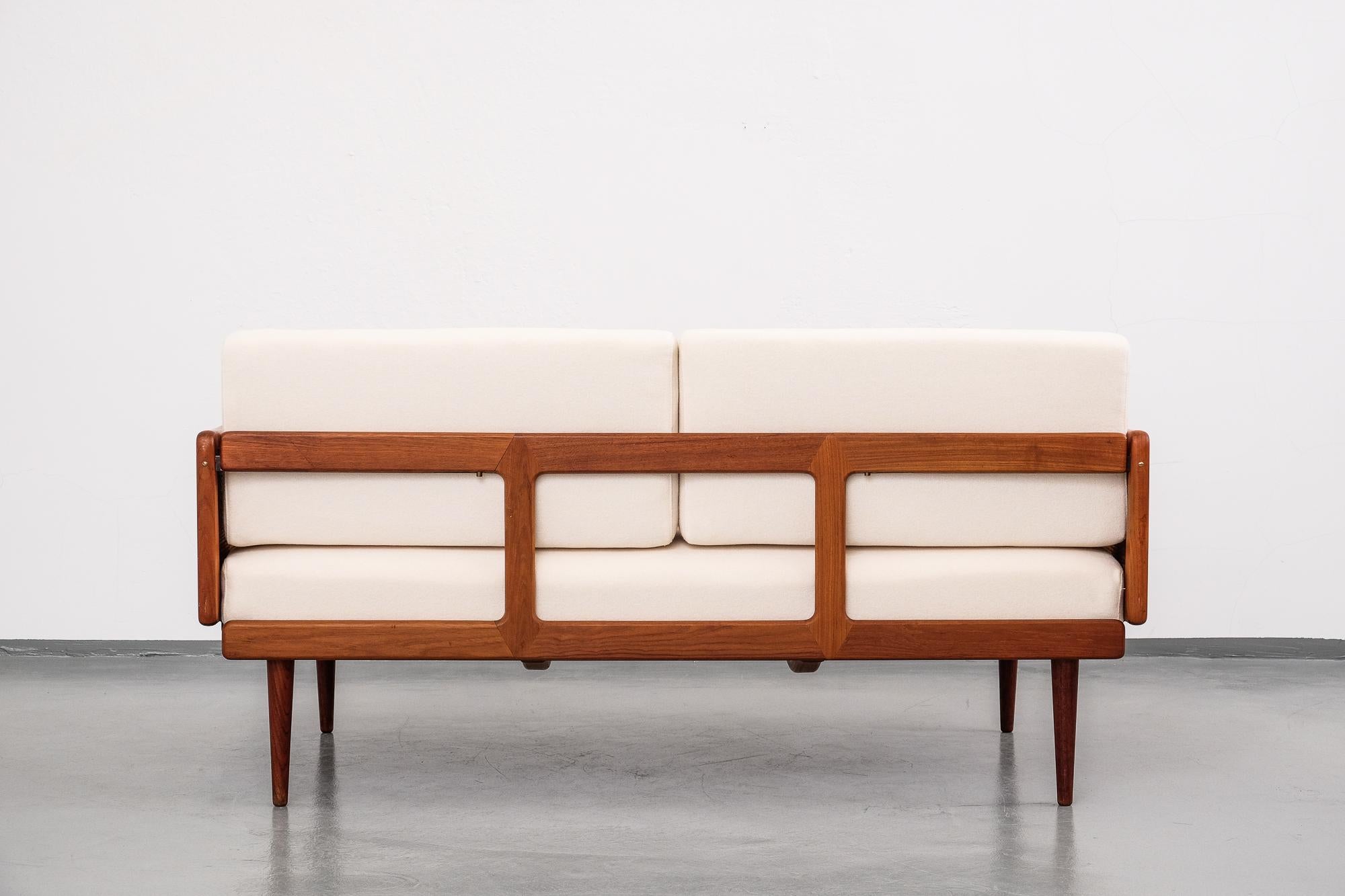 Canapé ou lit de repos modèle FD451 par Peter Hvidt & Orla Mølgaard Nielsen, années 50 2