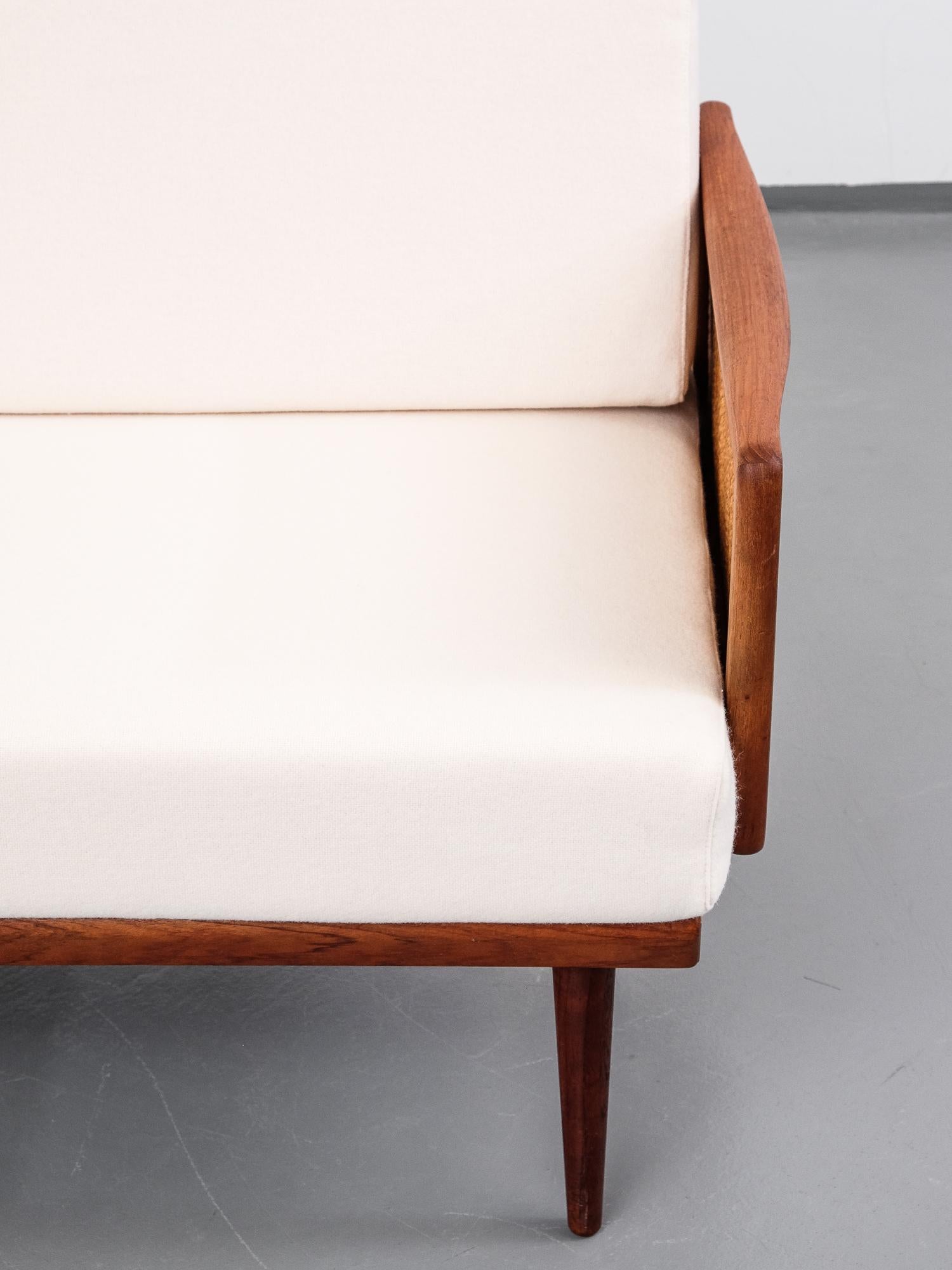 Tissage Canapé ou lit de repos modèle FD451 par Peter Hvidt & Orla Mølgaard Nielsen, années 50
