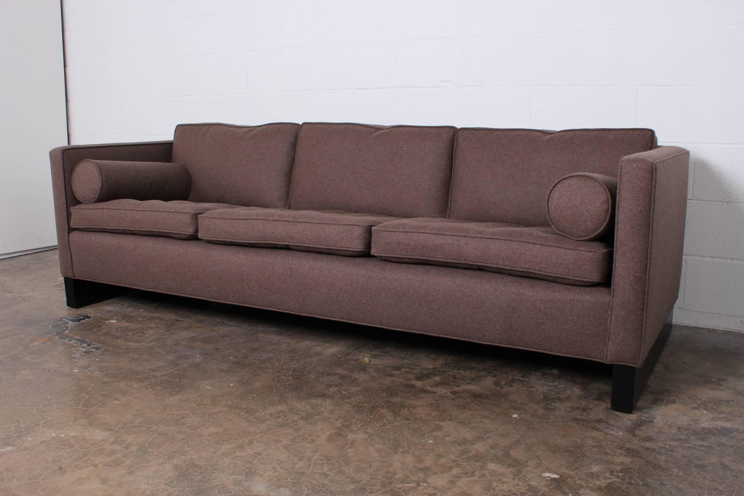 Sofa entworfen von Mies Van Der Rohe für Knoll (Mitte des 20. Jahrhunderts) im Angebot