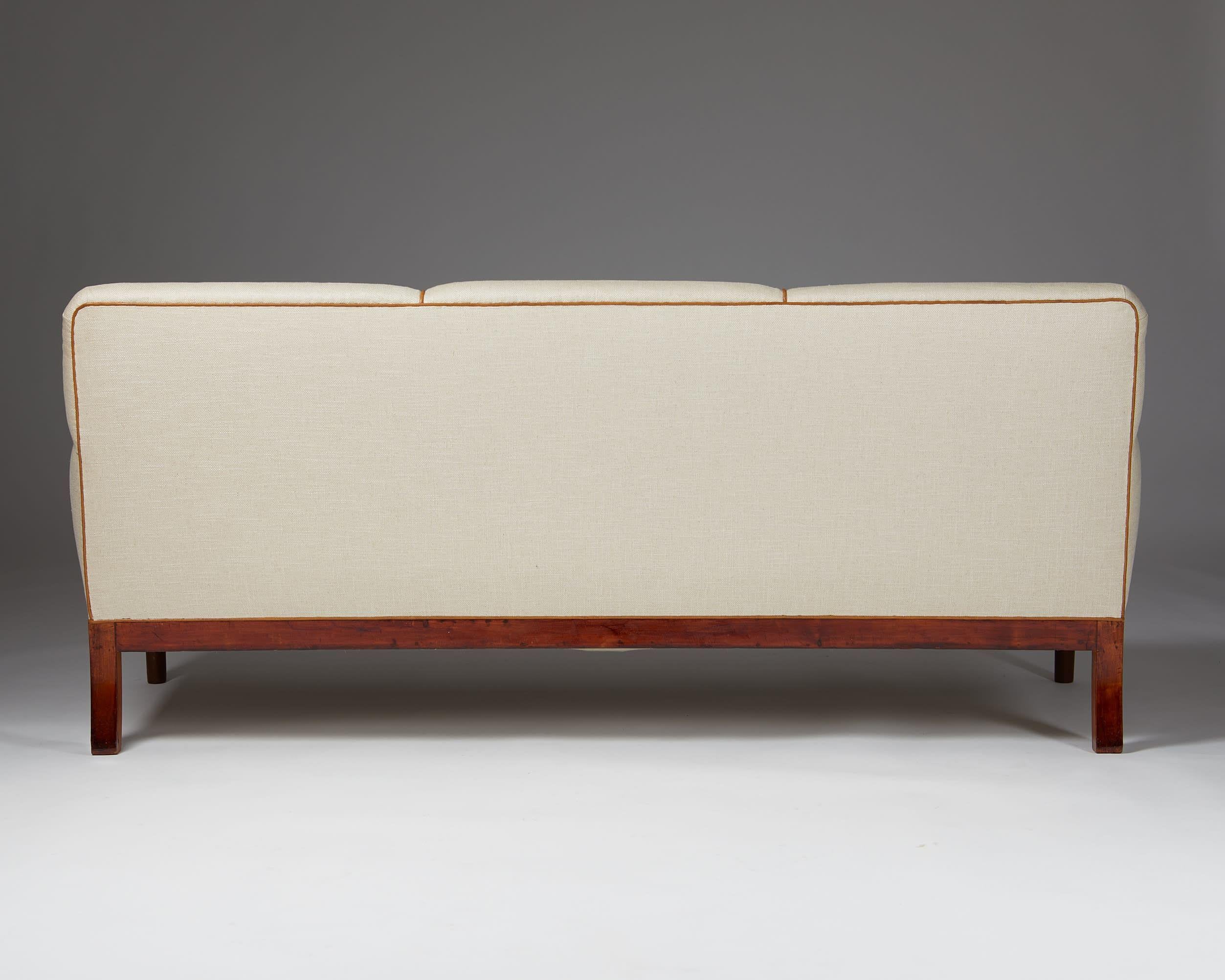 Danish Sofa designed by N.D. Hansen and Flemming Johansen, cabinetmaker Ove Lander For Sale