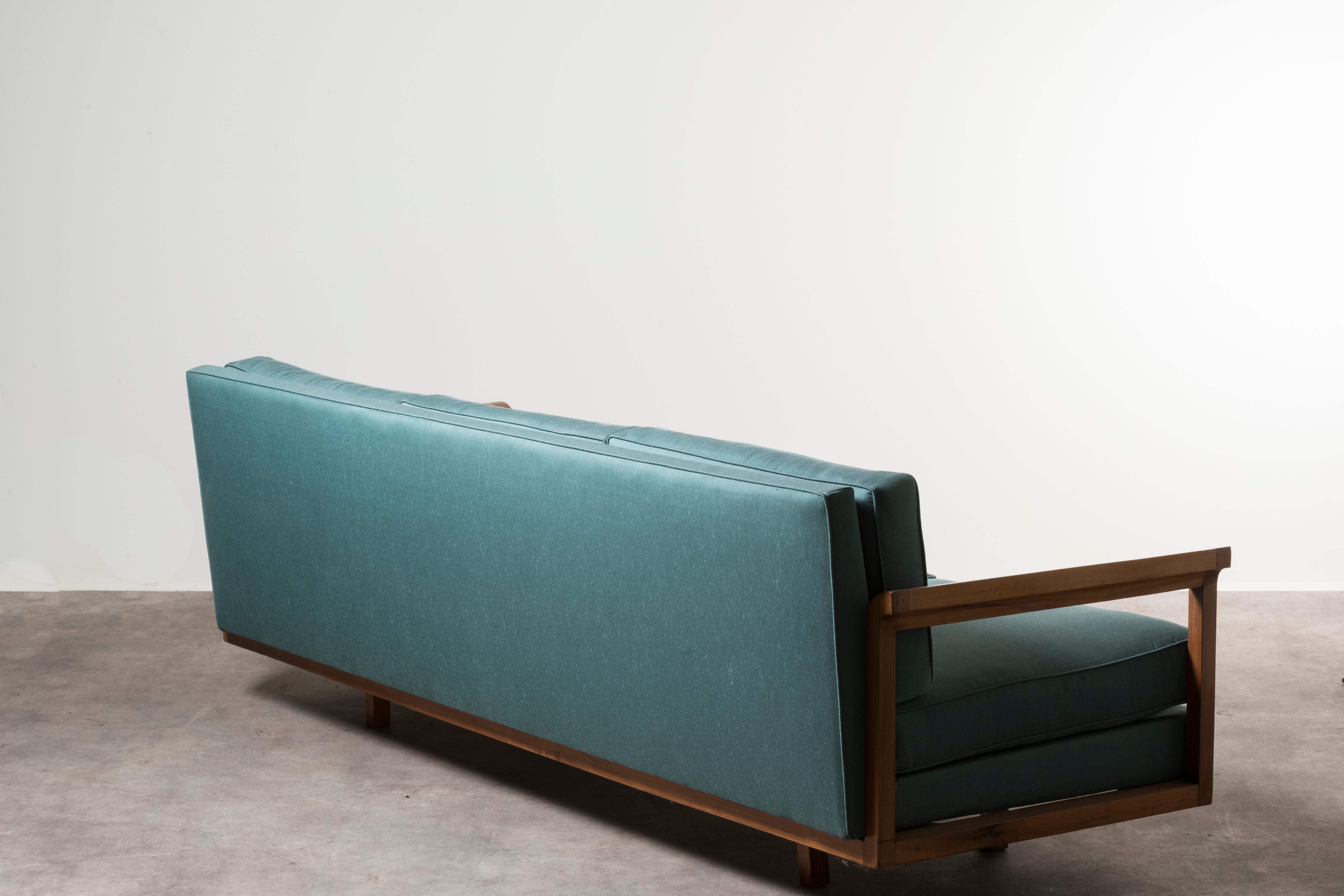 Mid-20th Century 1950 Branco & Preto-Sofa bois tissu d'ameublement Fabriqué par Paubrà en vente