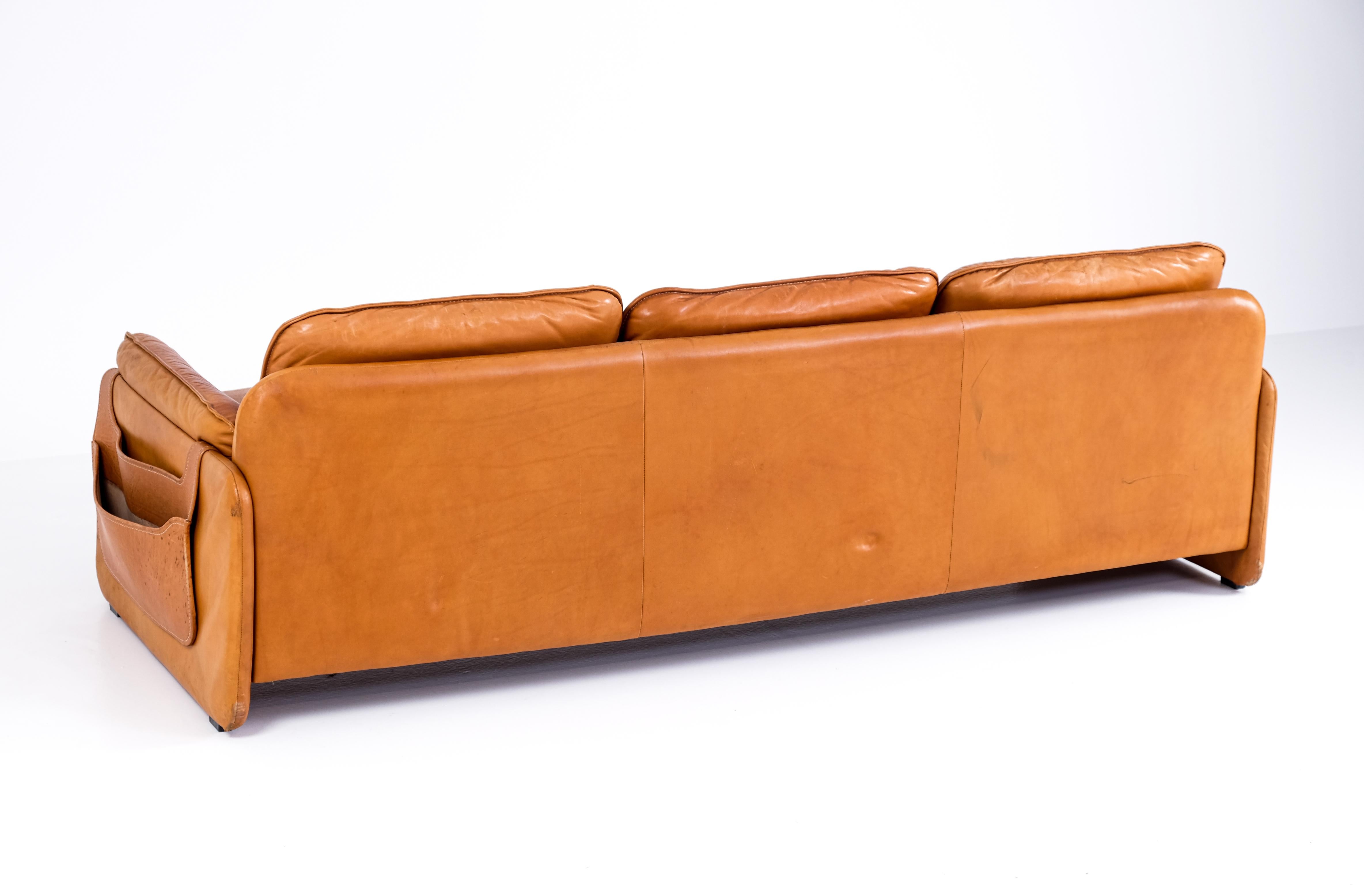 Leather Sofa DS-61 by De Sede, Switzerland, 1970s For Sale