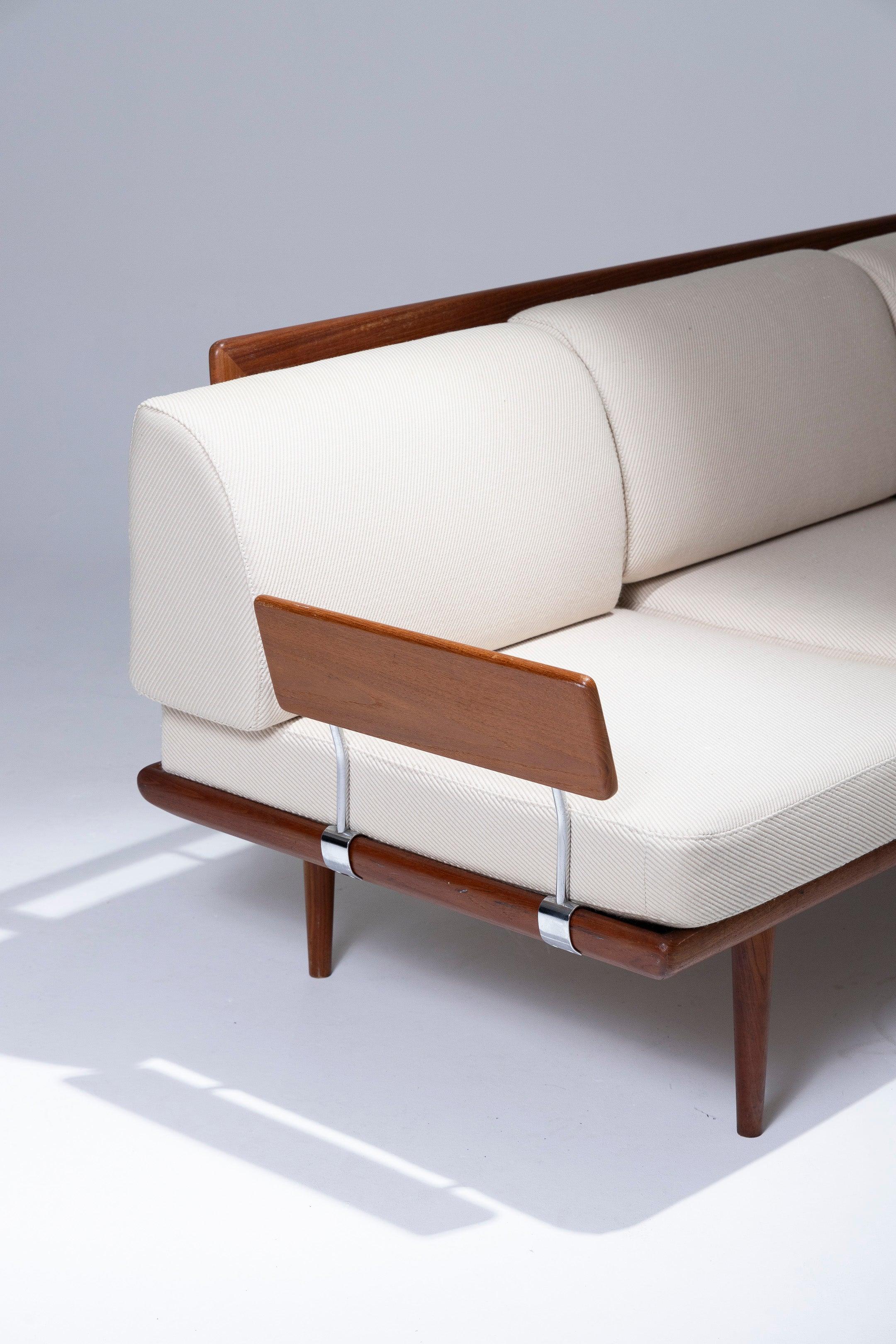 Sofa “FD417 Minerva” Peter Hvidt & Orla Molgaard-Nielsen 15