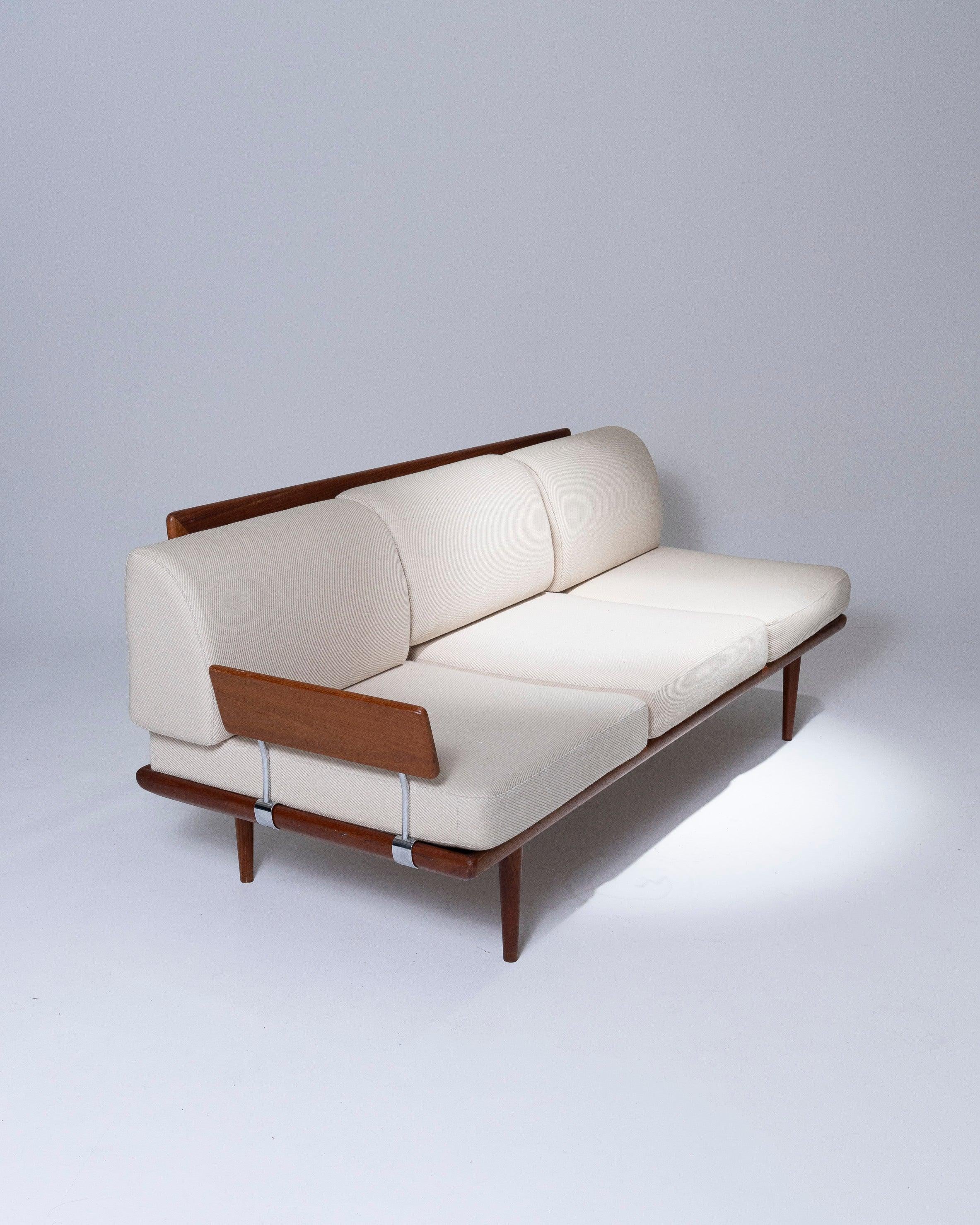 Mid-20th Century Sofa “FD417 Minerva” Peter Hvidt & Orla Molgaard-Nielsen