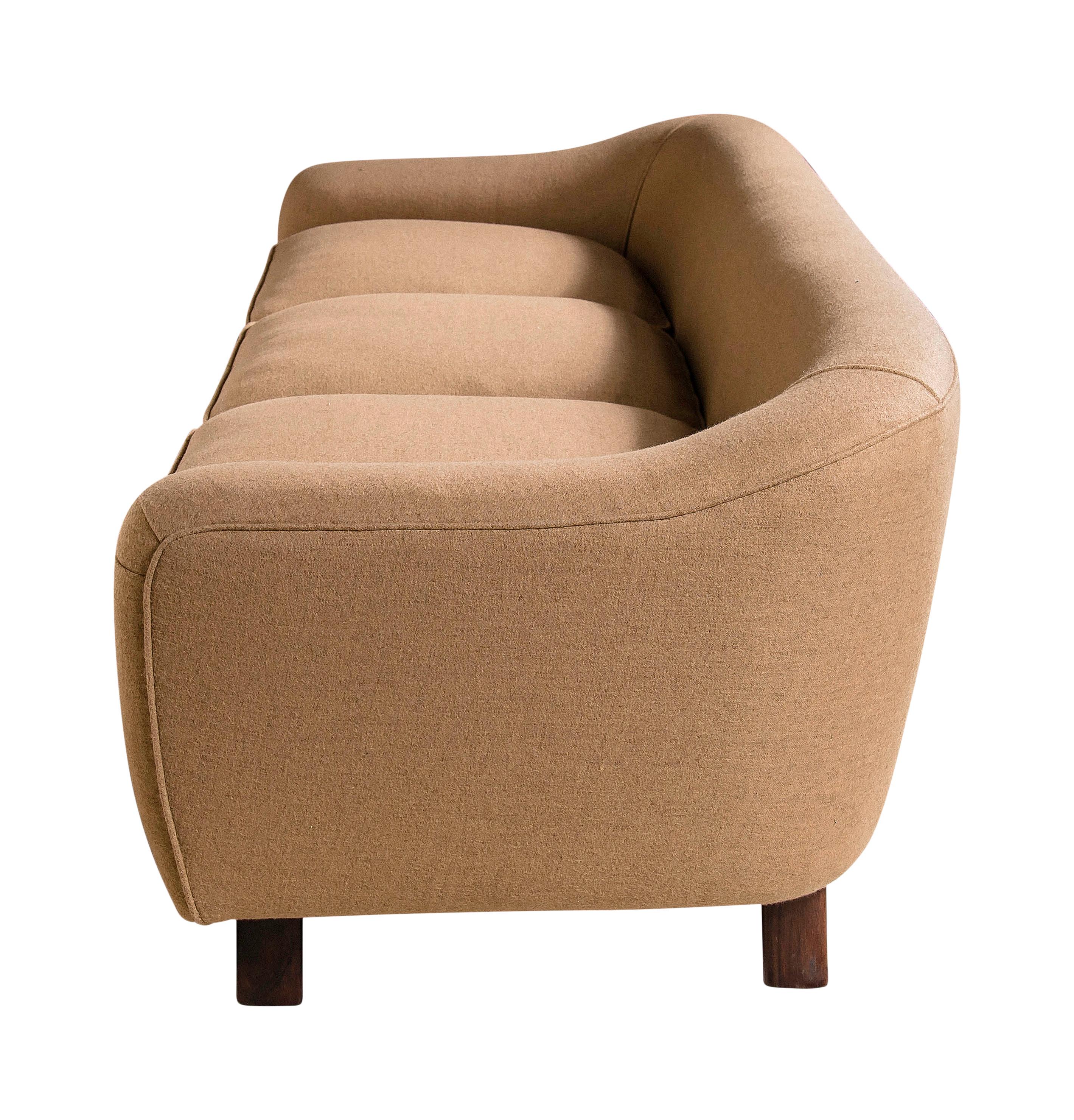 Canapé Bon état - En vente à West Hollywood, CA