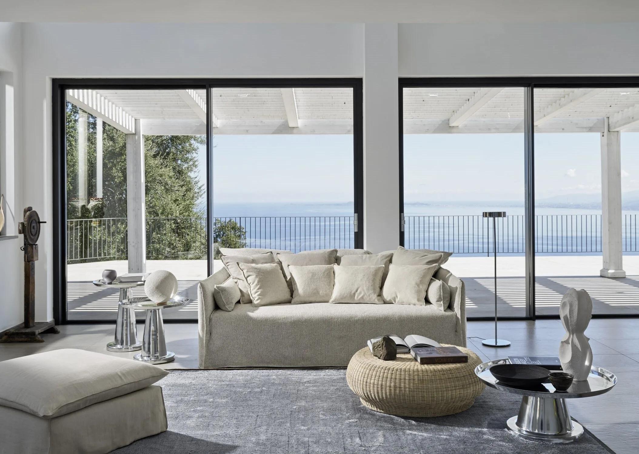 Gervasoni Ghost 16 – Sofa
Design: Paola Navone

Ghost 16 is a spacious and contemporary sofa from the versatile Ghost collection. With a deep seat of 130 cm and a comfortable seat height of 42 cm, it is designed for ultimate relaxation. The
