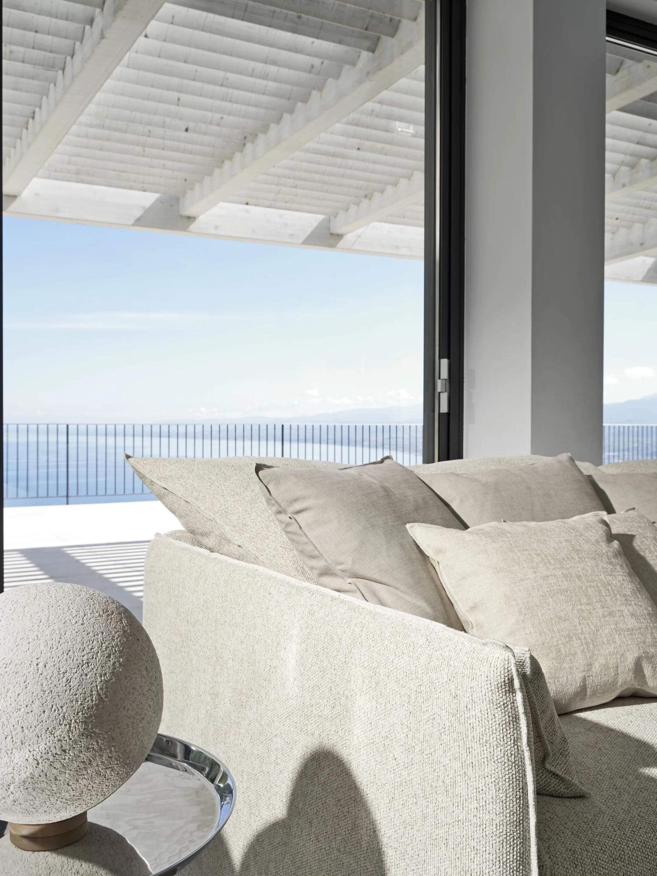 Italian Sofa Gervasoni Ghost 16 design Paola Navone – Extra Deep Seating in vendita