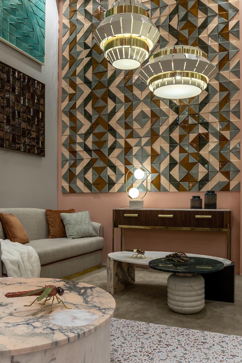 Divano Grace a 2 posti con tappezzeria Marka River blu e base in ottone lucido In condizioni Nuovo in vendita a Lisbon, PT