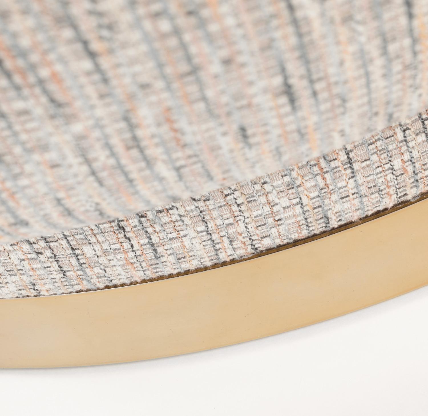 Art déco Canapé Grace 2 places en tissu jaune Marka et base en laiton poli en vente
