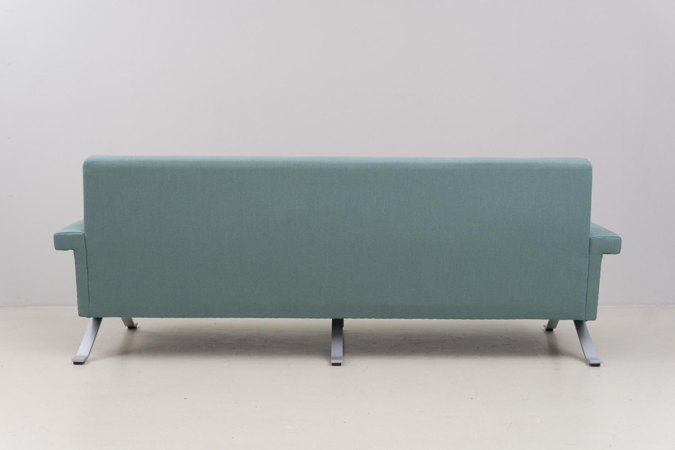 Sofa in Grey-Green, Model '875', Ico Parisi, 1960 For Sale 2