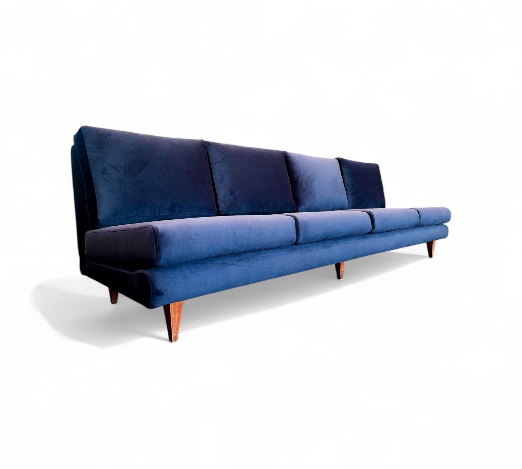 Brazilian Sofa in Hardwood & Loose Cushions in Blue Velvet, Joaquim Tenreiro For Sale