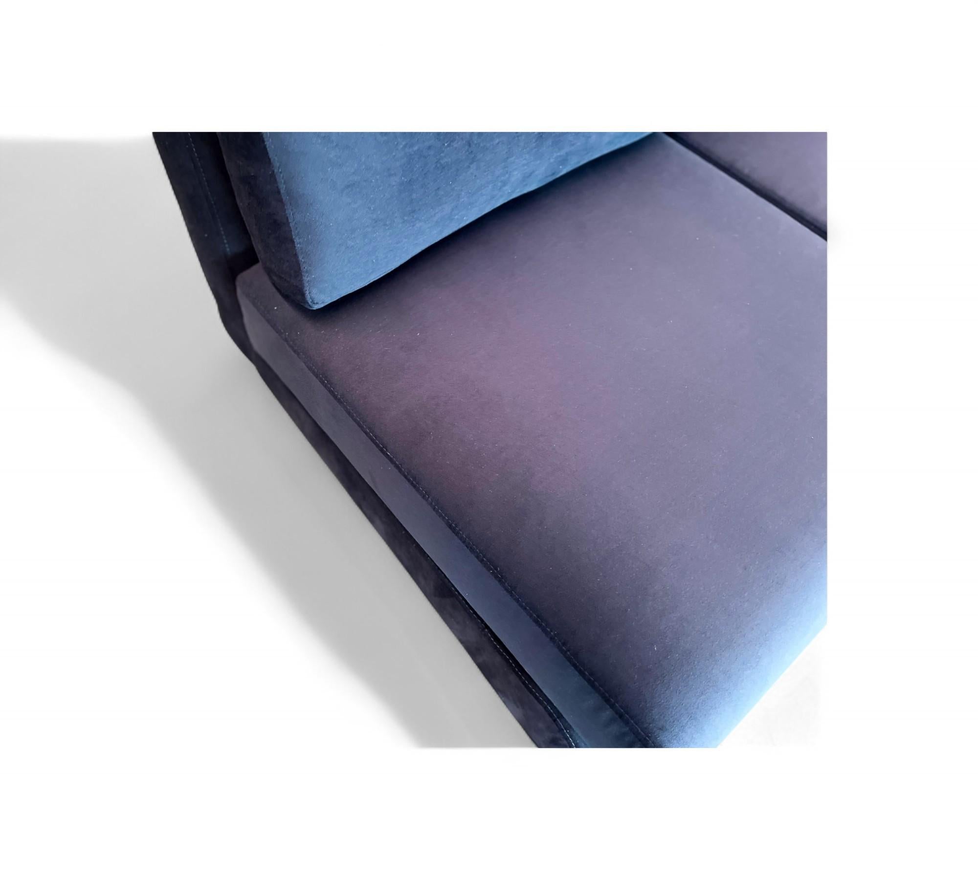 Sofa in Hardwood & Loose Cushions in Blue Velvet, Joaquim Tenreiro For Sale 2