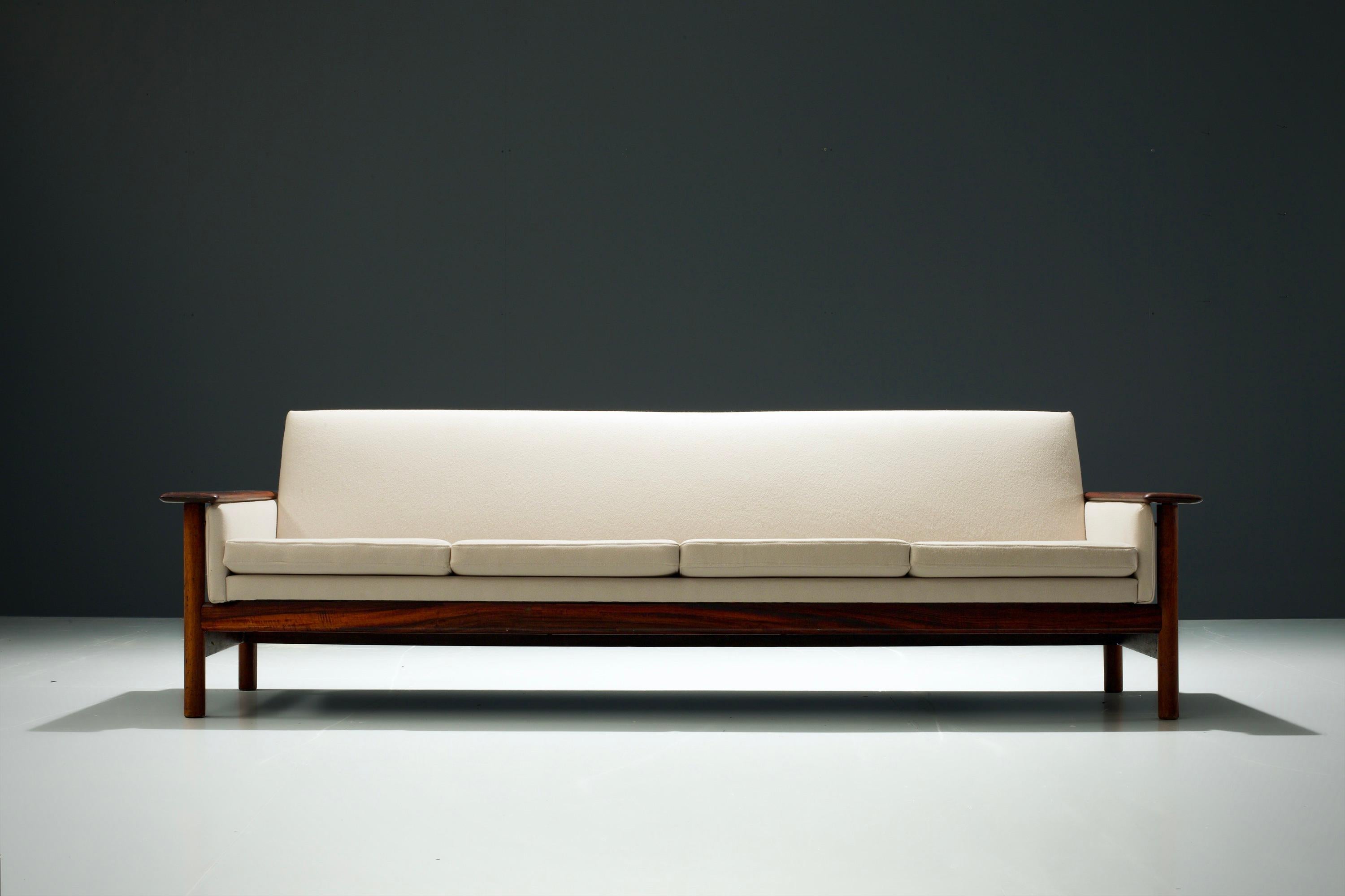 Mid-Century Modern Sofa in Wood and Fabric, Brazil, 1960s