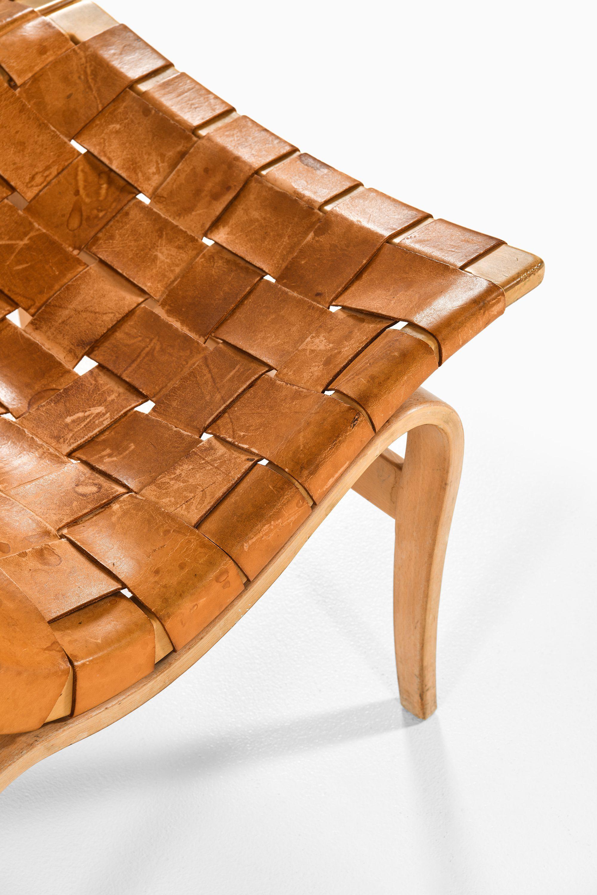 Sofa aus laminierter Birke und Original-Lederband von Bruno Mathsson, 1968 (Laminiert) im Angebot