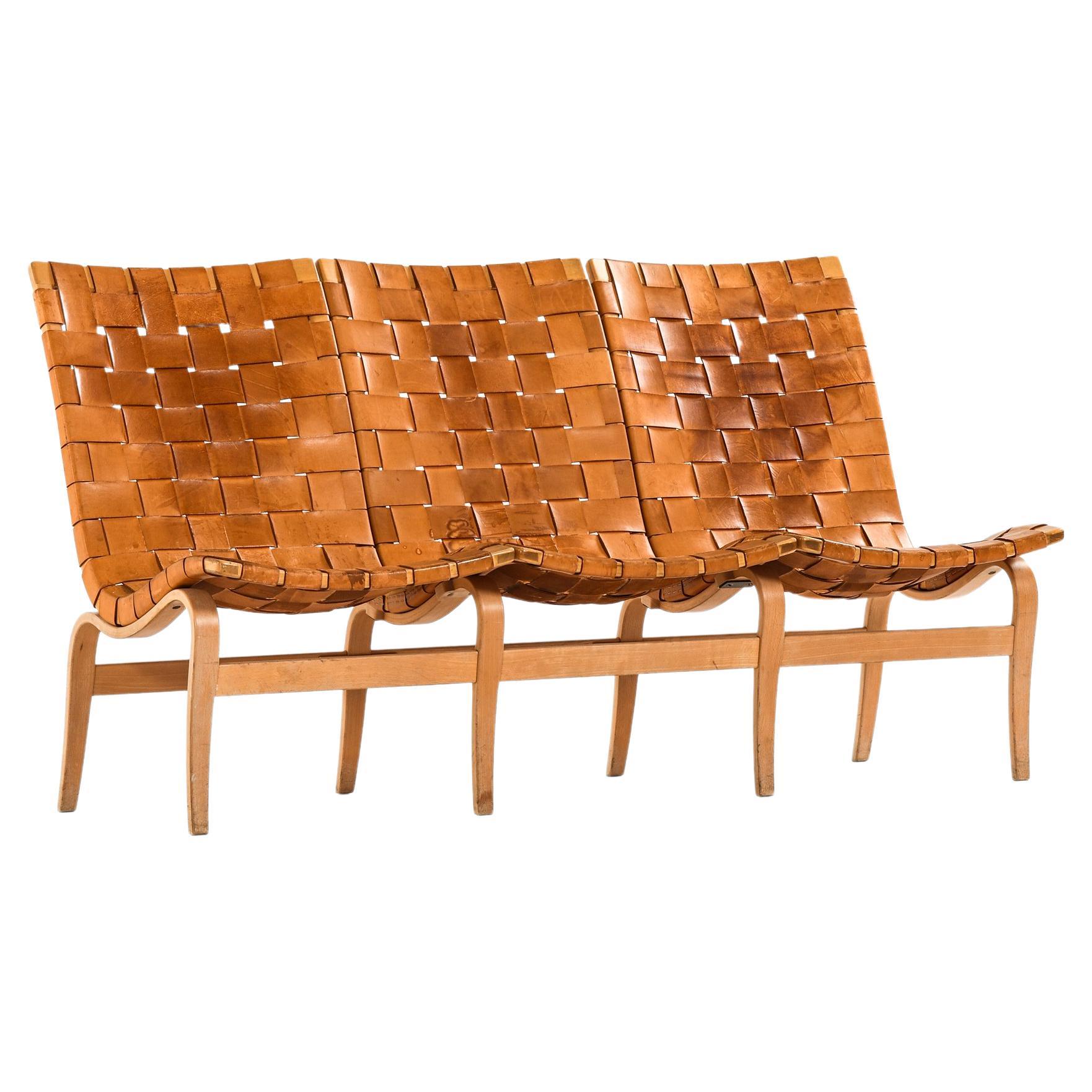 Sofa aus laminierter Birke und Original-Lederband von Bruno Mathsson, 1968