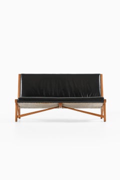 Sofa in Leather and Oak by Hans Wegner, 1949