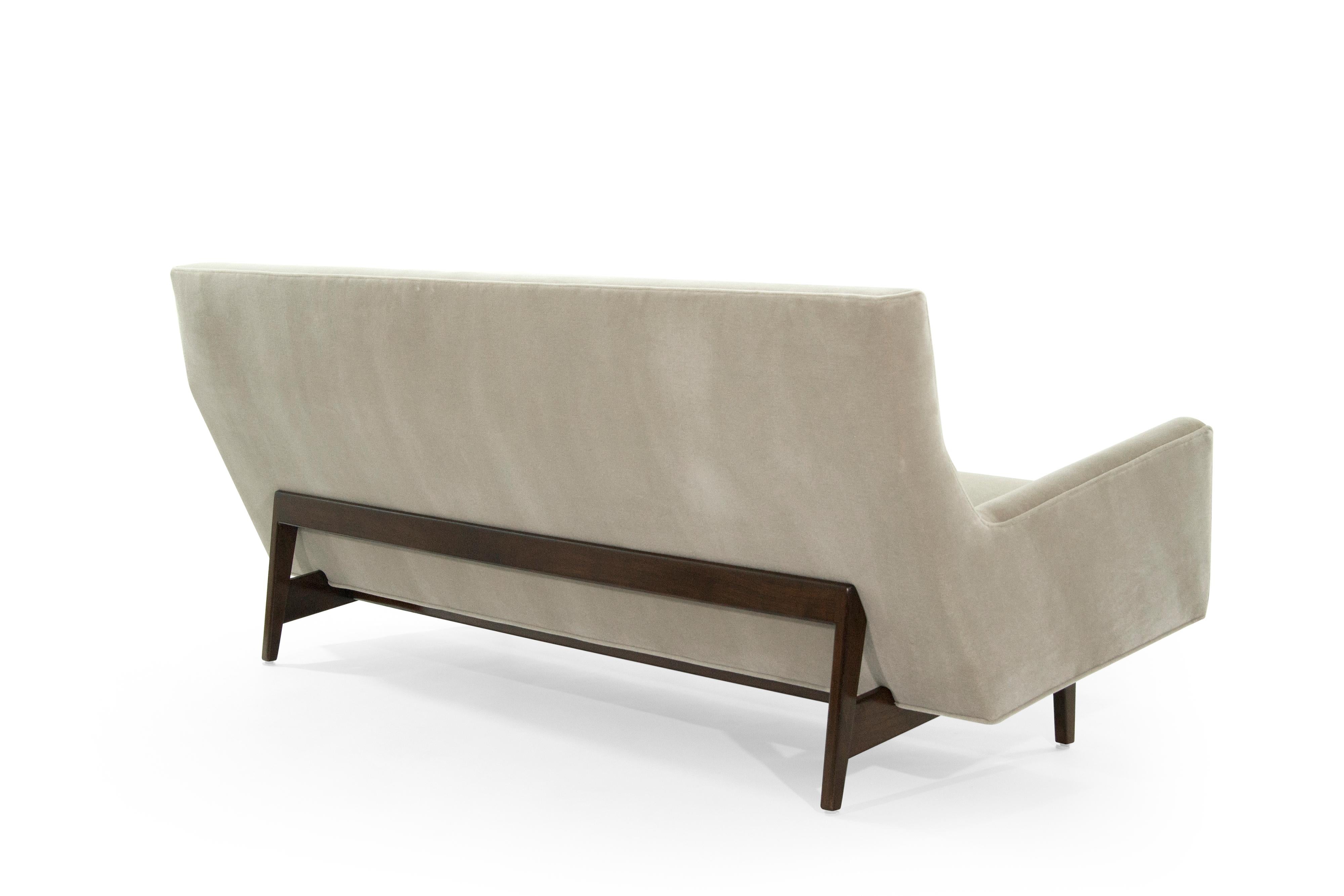 20th Century Sofa in Natural Mohair by Jens Risom, Model U-150