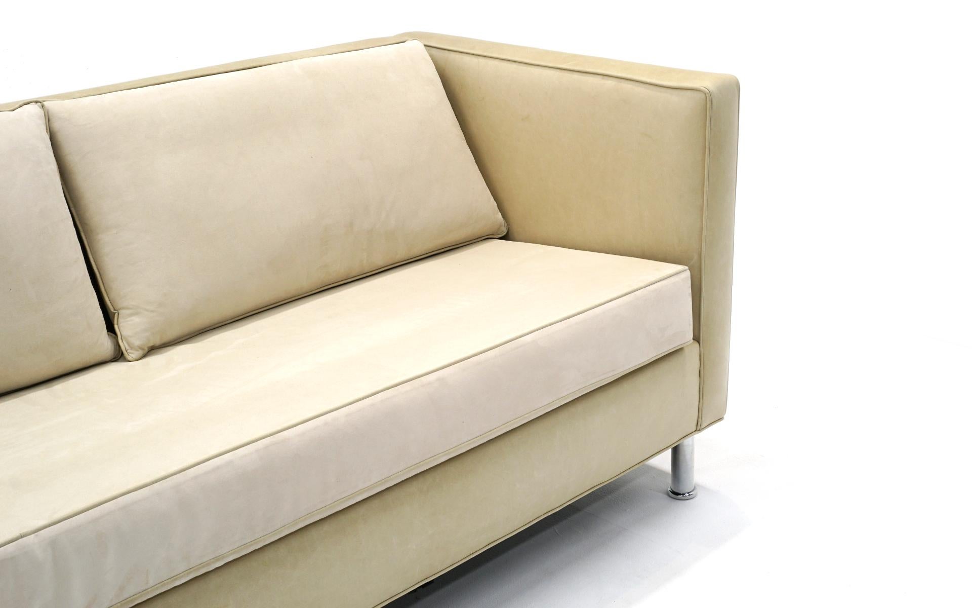 Modern Sofa in Off White /Beige Leather with Mohair Cushions by Niedermaier, Chicago
