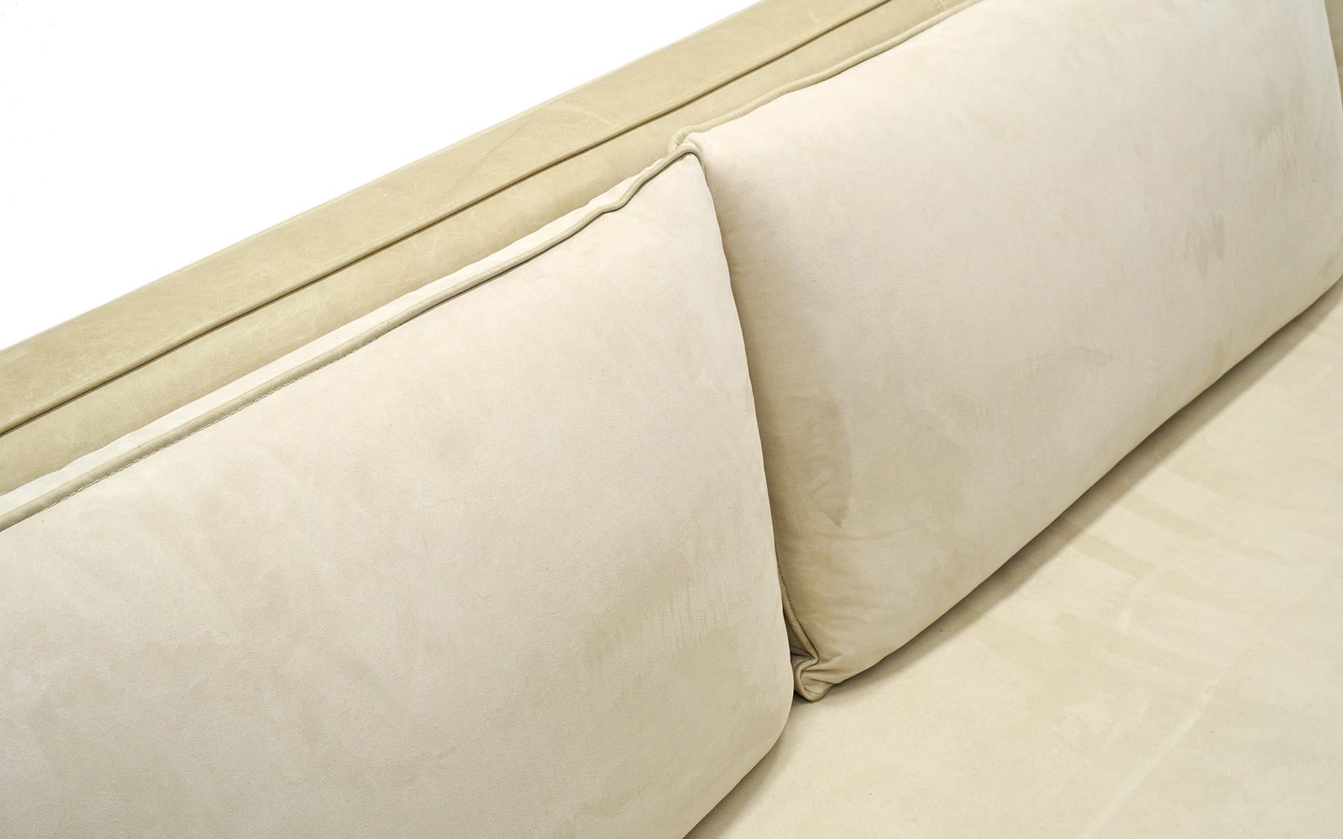 Contemporary Sofa in Off White /Beige Leather with Mohair Cushions by Niedermaier, Chicago