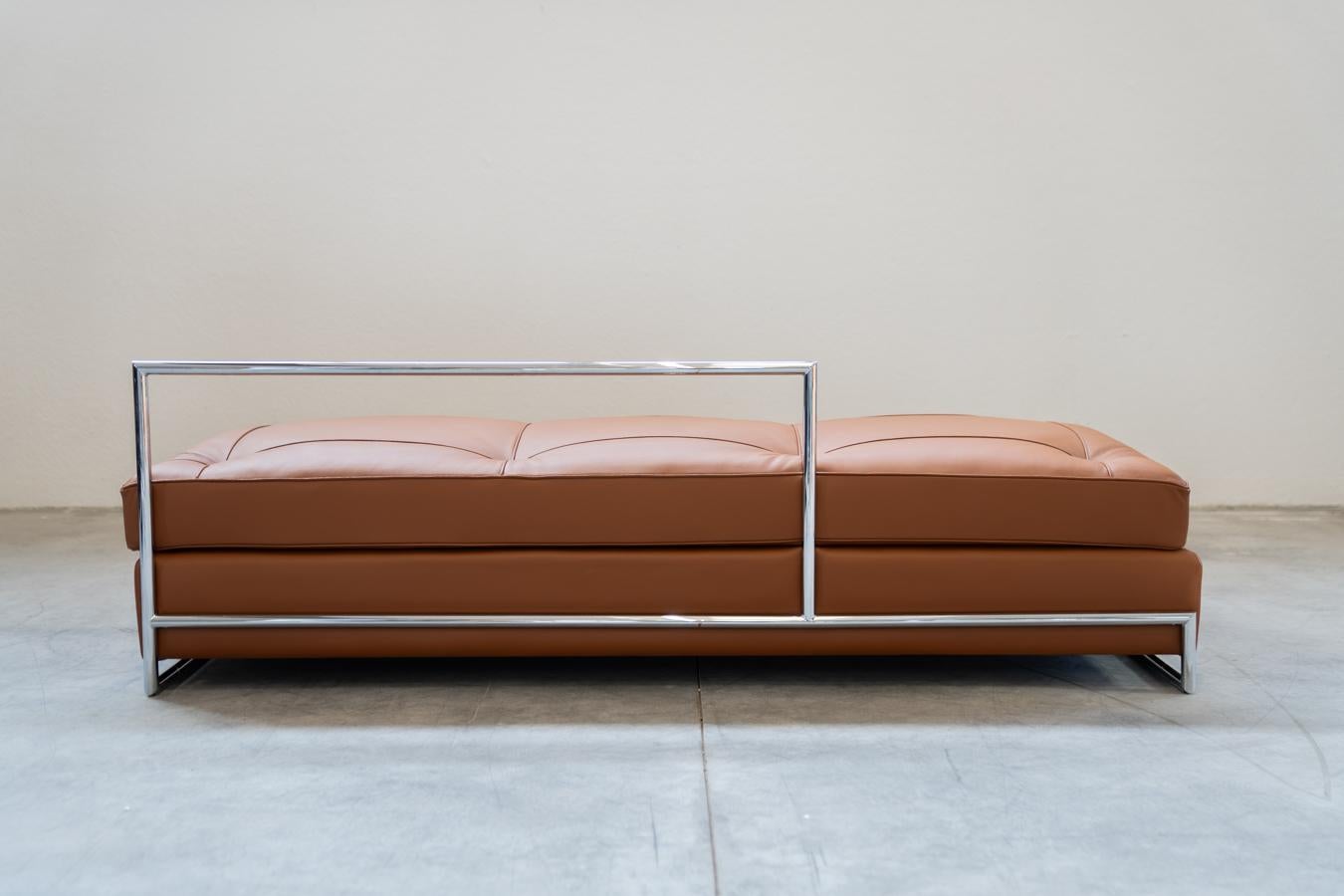 cognac leather sofa, handmade by Eileen Gray, 1980/1990 For Sale 2