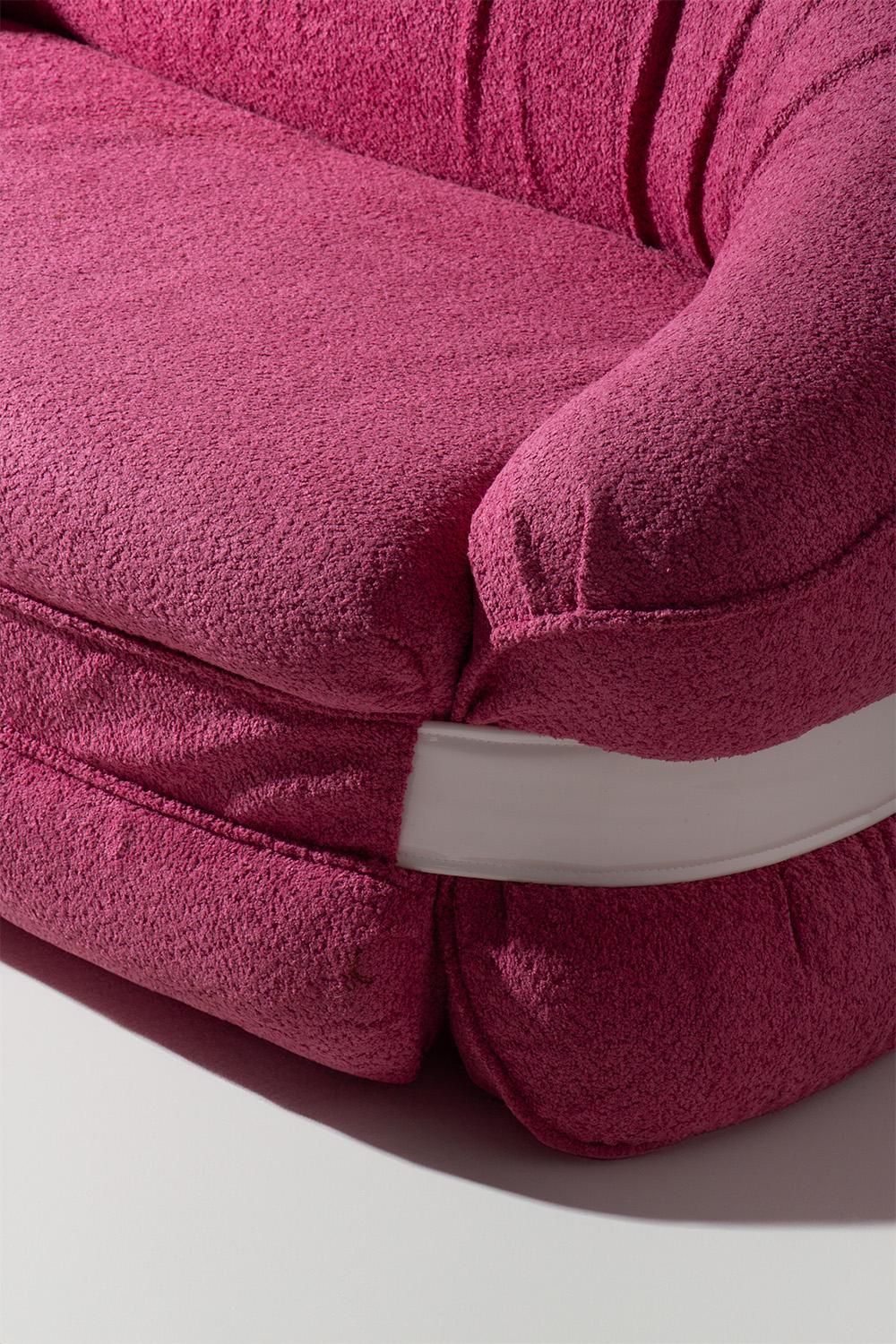 Sofá Premiere en bouclé rosa de Adriano Piazzesi Late 20th Century en venta