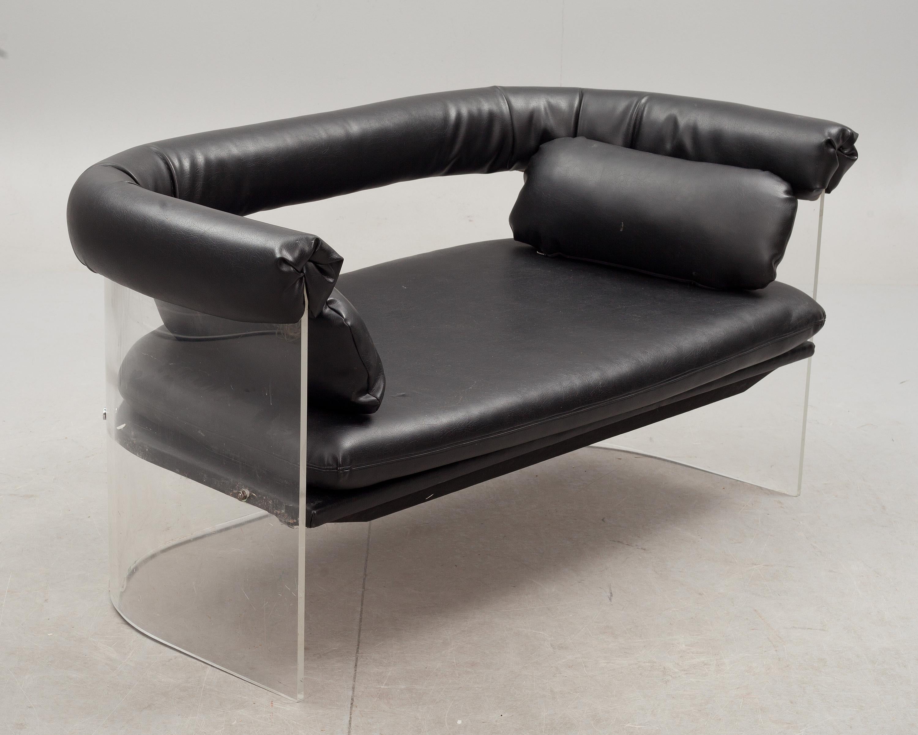 20th Century Sofa in Plexiglass Anonymous, France, 1970 For Sale