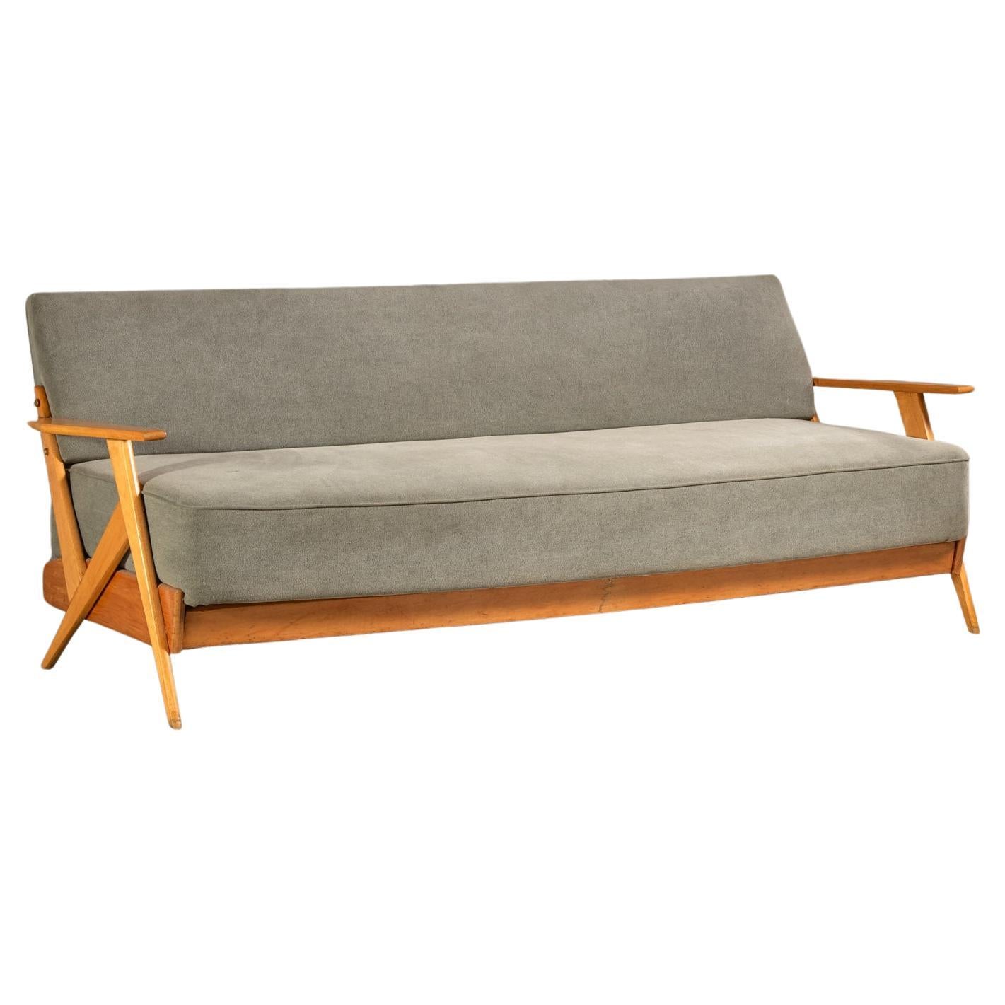 Sofa in wood and fabric, by Móveis Artísticos Z, Brazilian Mid-Century Modern For Sale