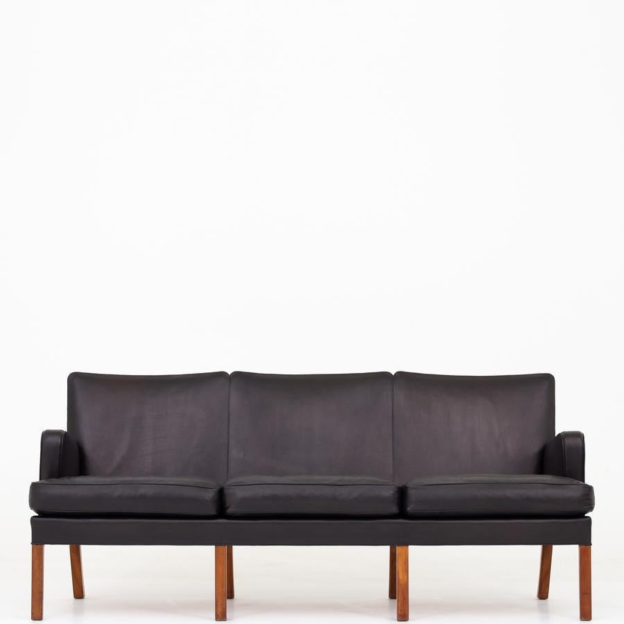 KK 5313 Sofa by Kaare Klint For Sale 3