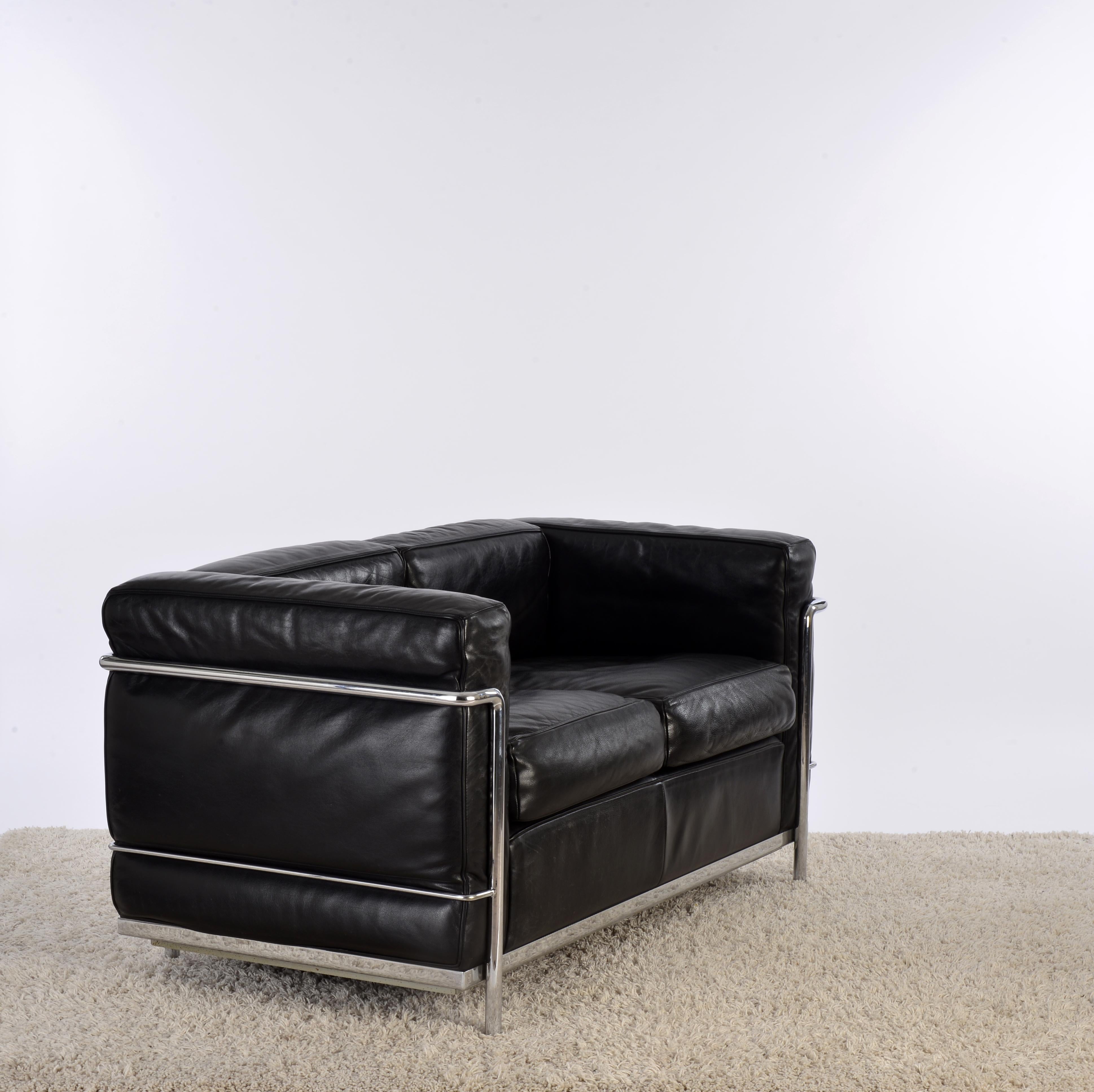 Sofa LC2 Le Corbusier Cassina 3