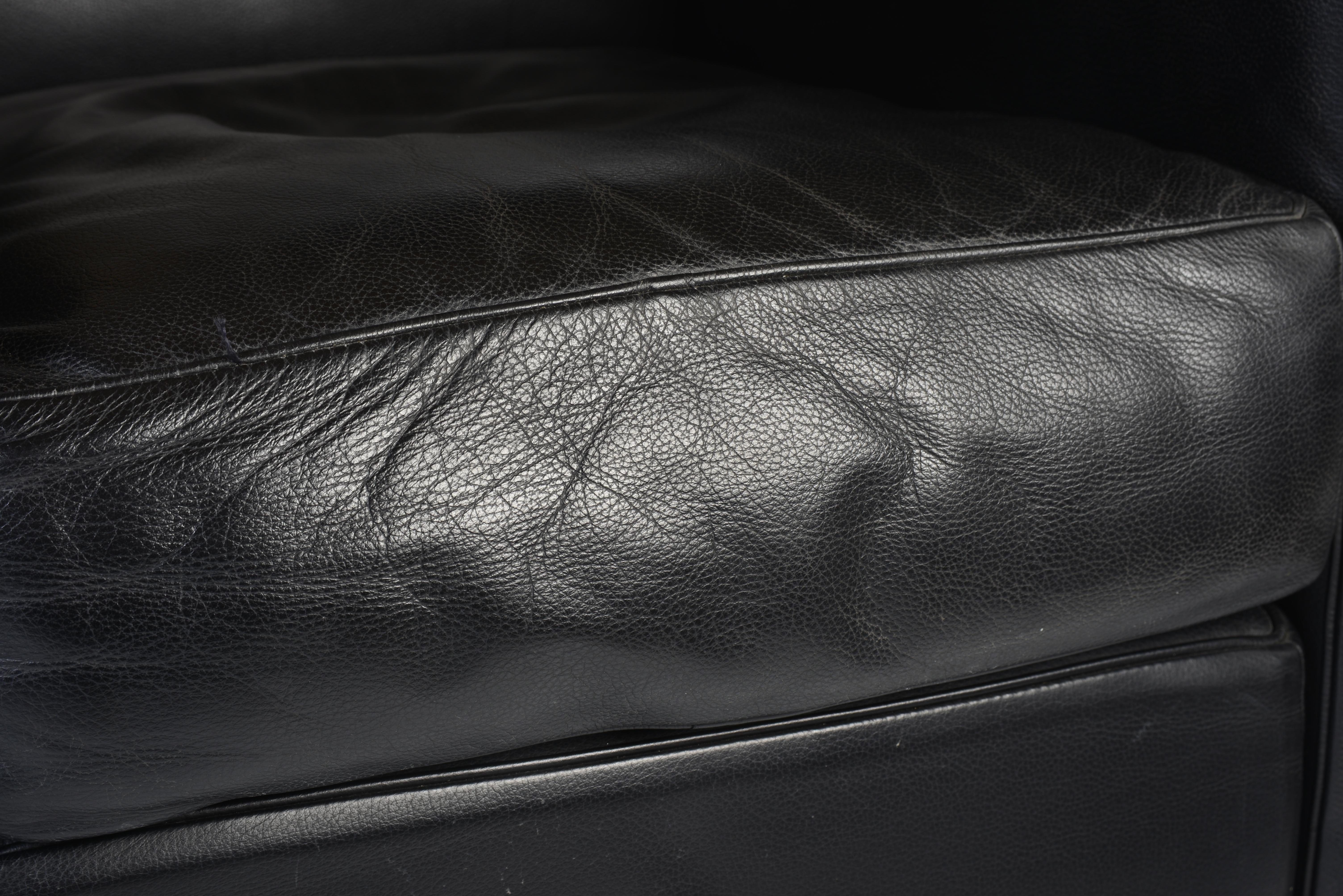 Sofa LC2 Le Corbusier Cassina 5