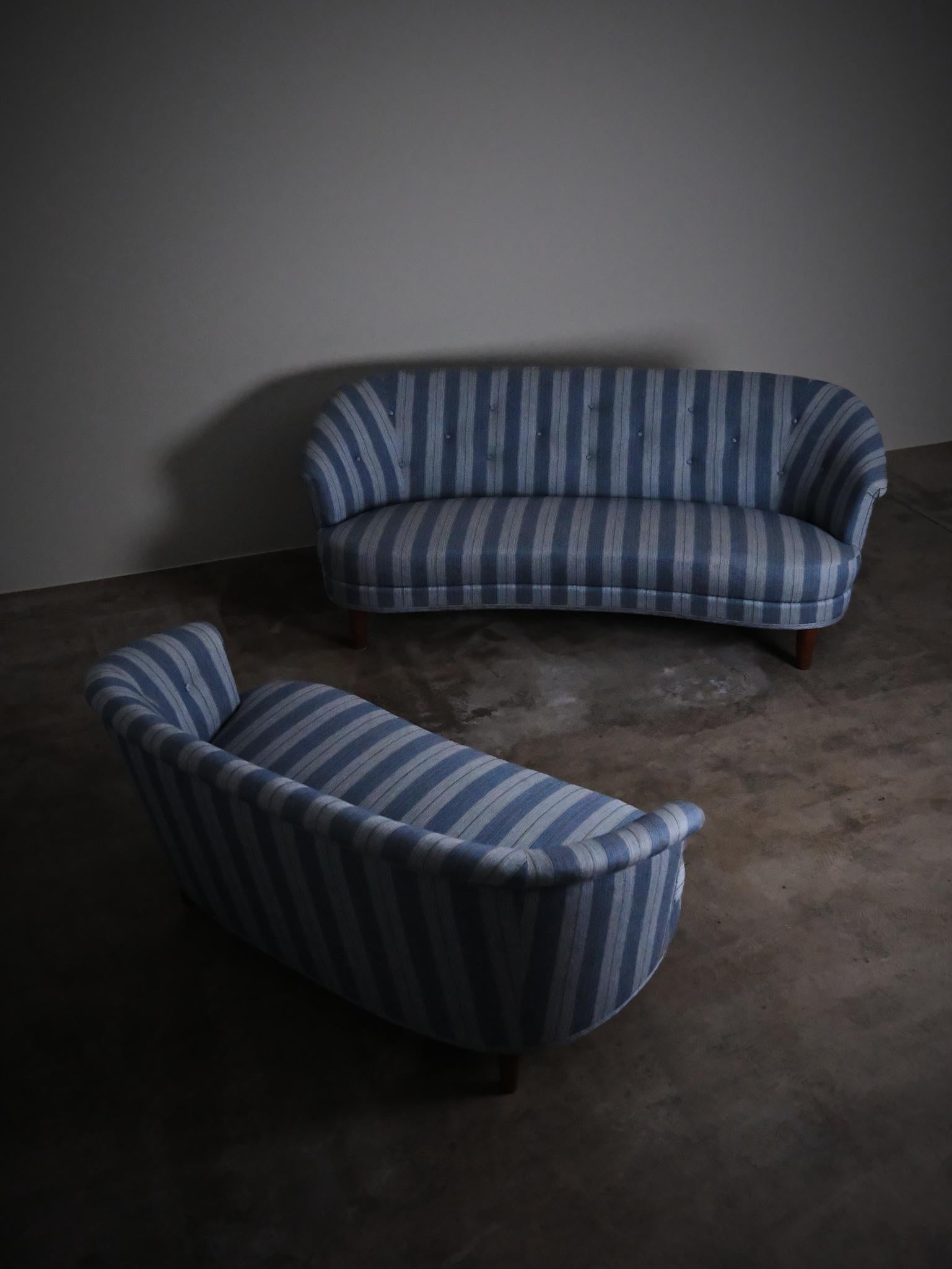 Swedish Sofa 'Little Roma' by Carl Malmsten, Sweden, 1940s For Sale