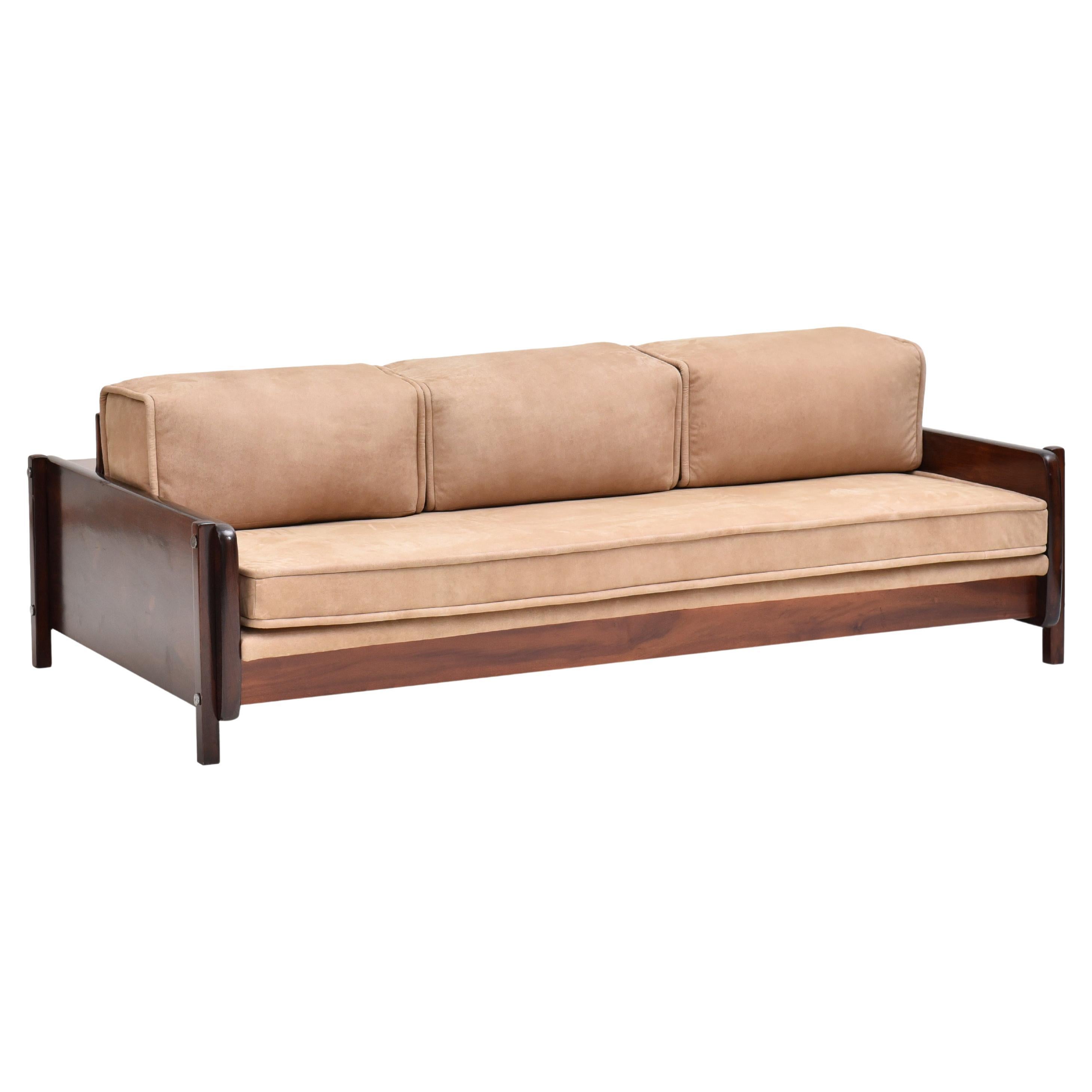 Sofa "Macedo" by Sergio Rodrigues For Sale