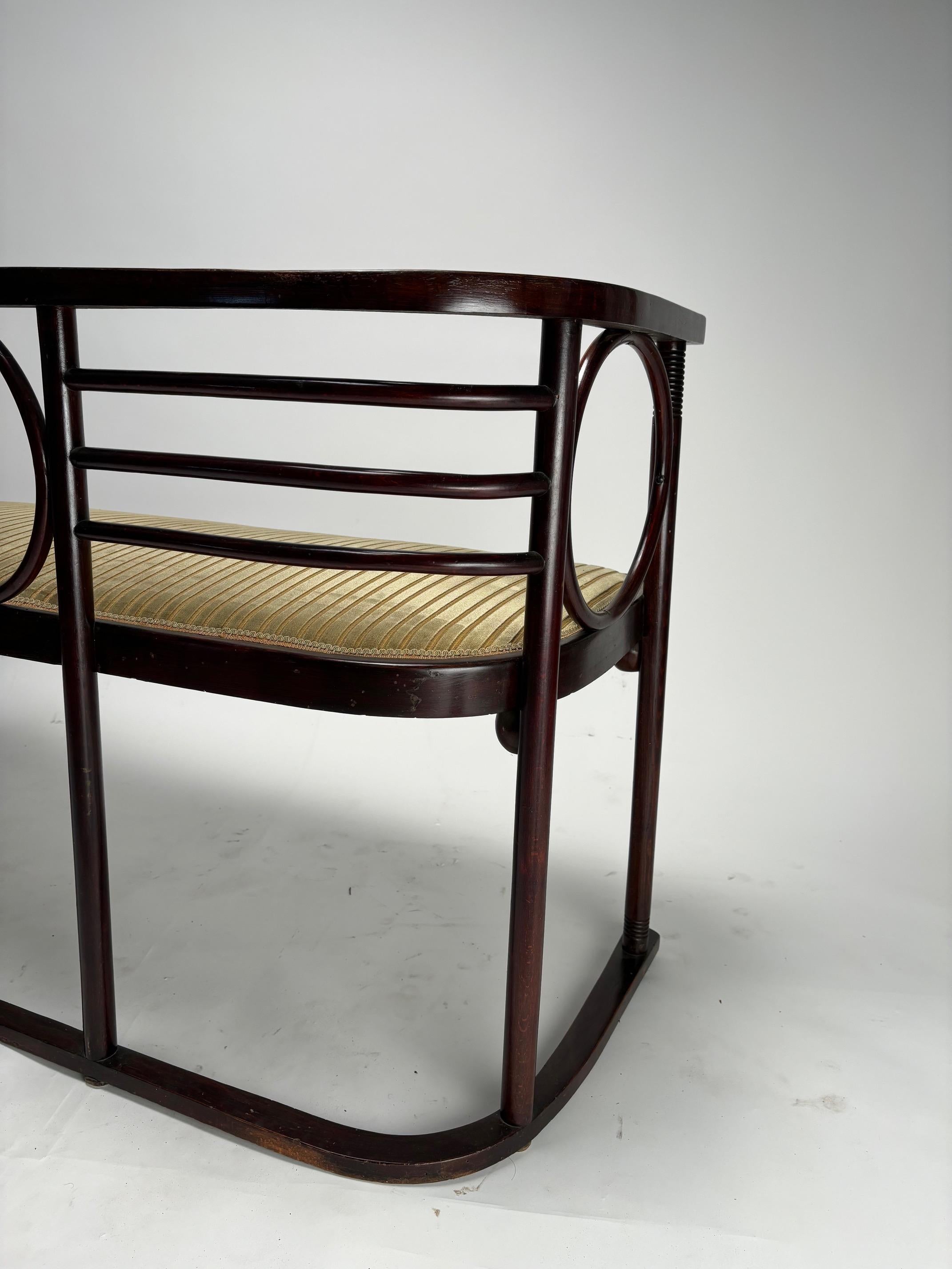 Sofá mod. Fledermaus, Josef Hoffmann para Kohn, década de 1910 en venta 3