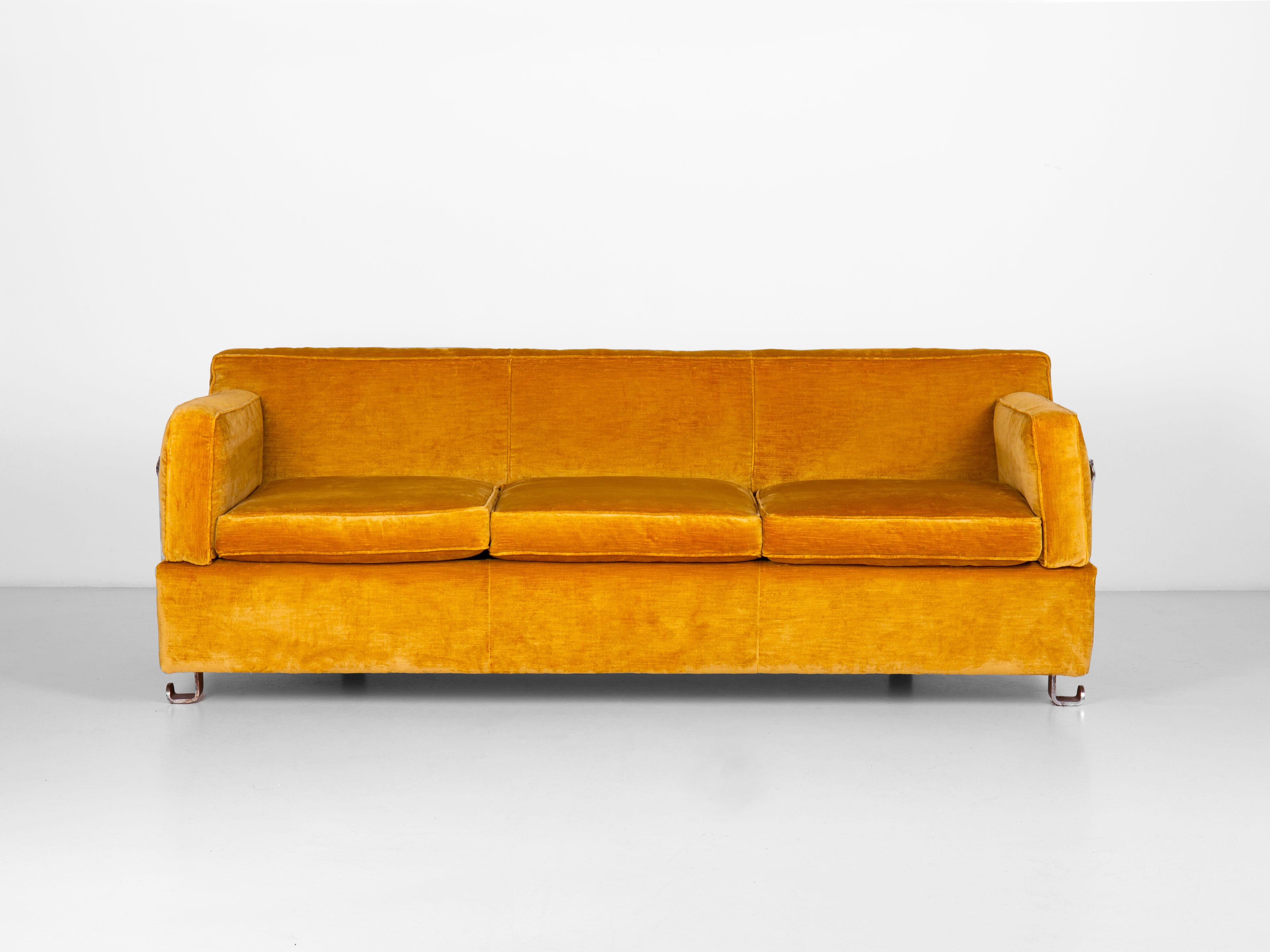 Mid-Century moderno Divano mod. P11 Fasce Cromate di Luigi Caccia Dominioni per Azucena 1963 in vendita