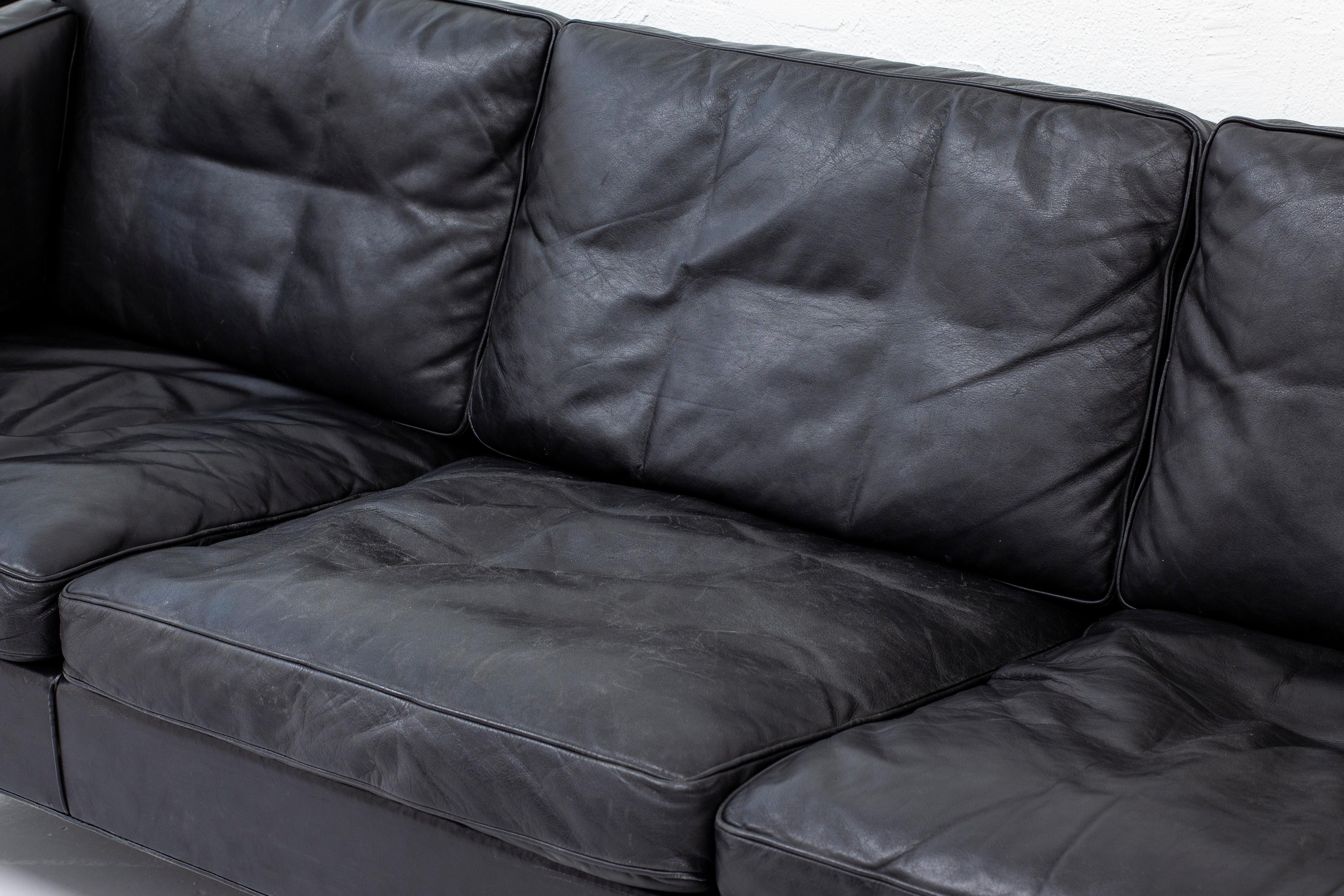 Late 20th Century Sofa Model 2443 in Leather by Børge Mogensen, Fredericia, Denmark