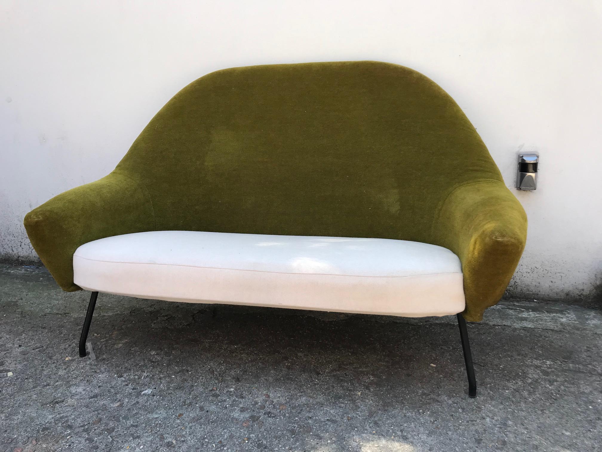 Mid-20th Century Sofa Model 770 by Joseph-André Motte for Steiner, France, 1960s For Sale