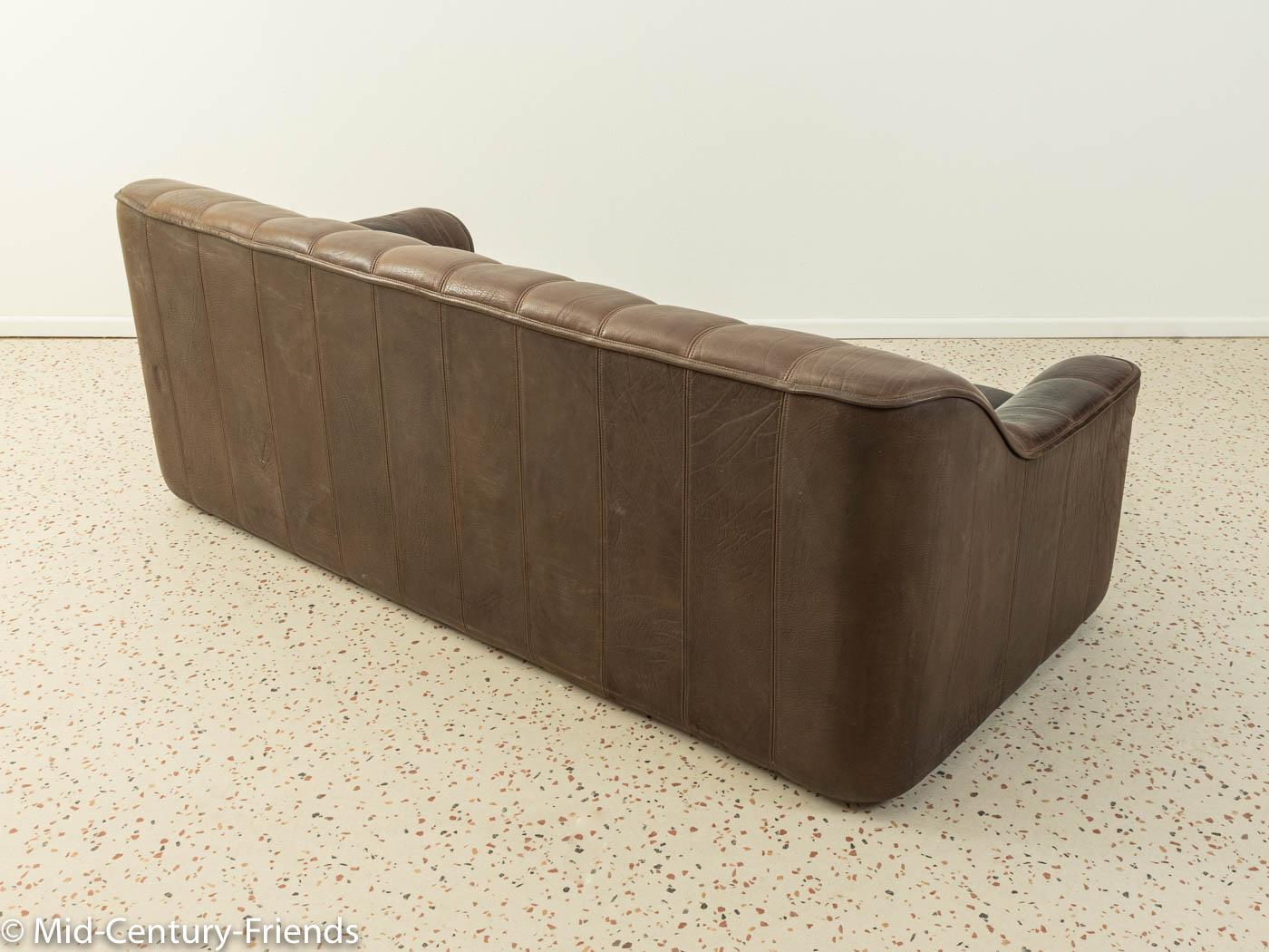 Sofa Model Ds-44 by Desede from the 1970s, Original Leather Cover, Made in Swiss In Good Condition For Sale In Neuss, NW