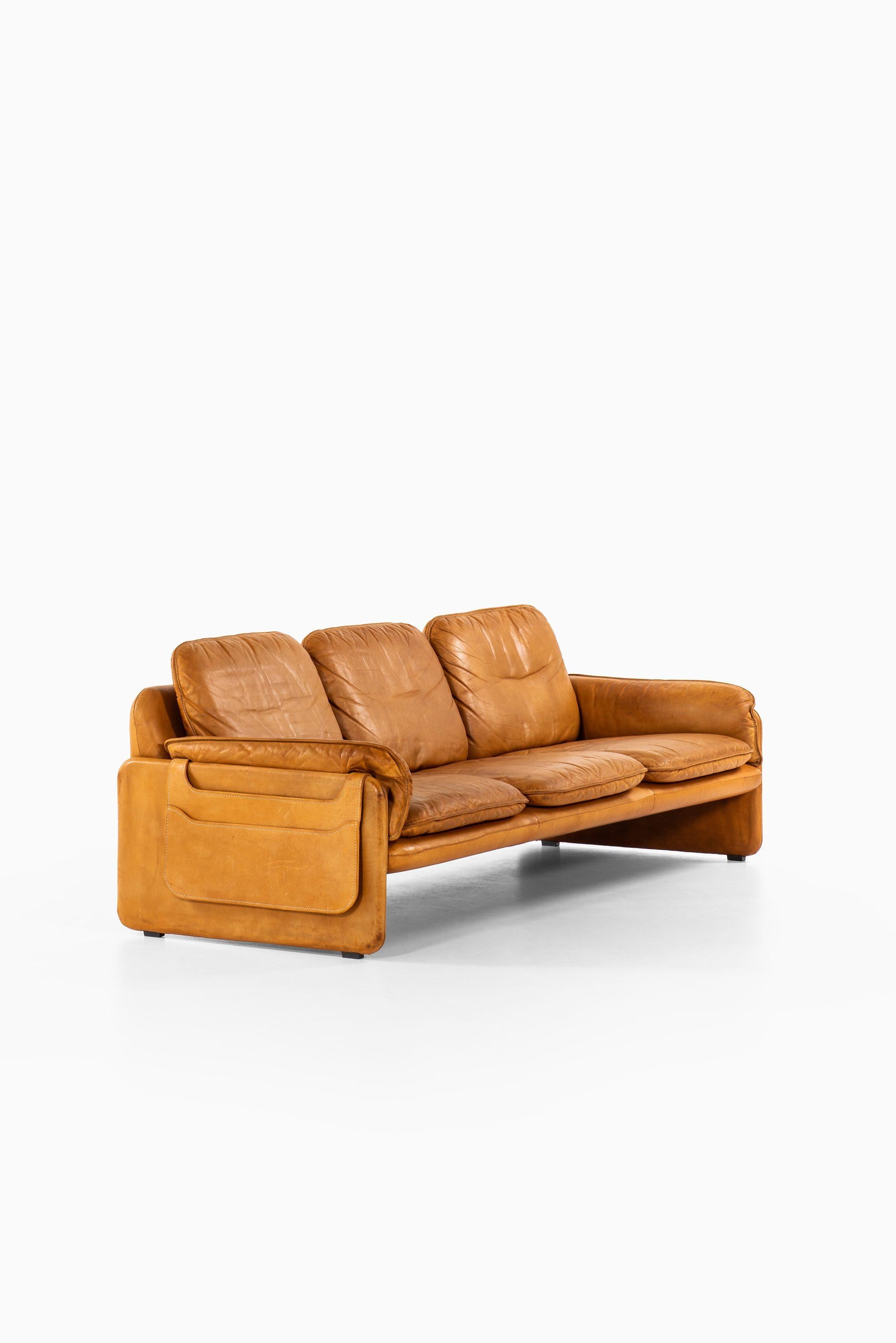 Leather Sofa Model DS-61 Produced by De Sede in Switzerland For Sale