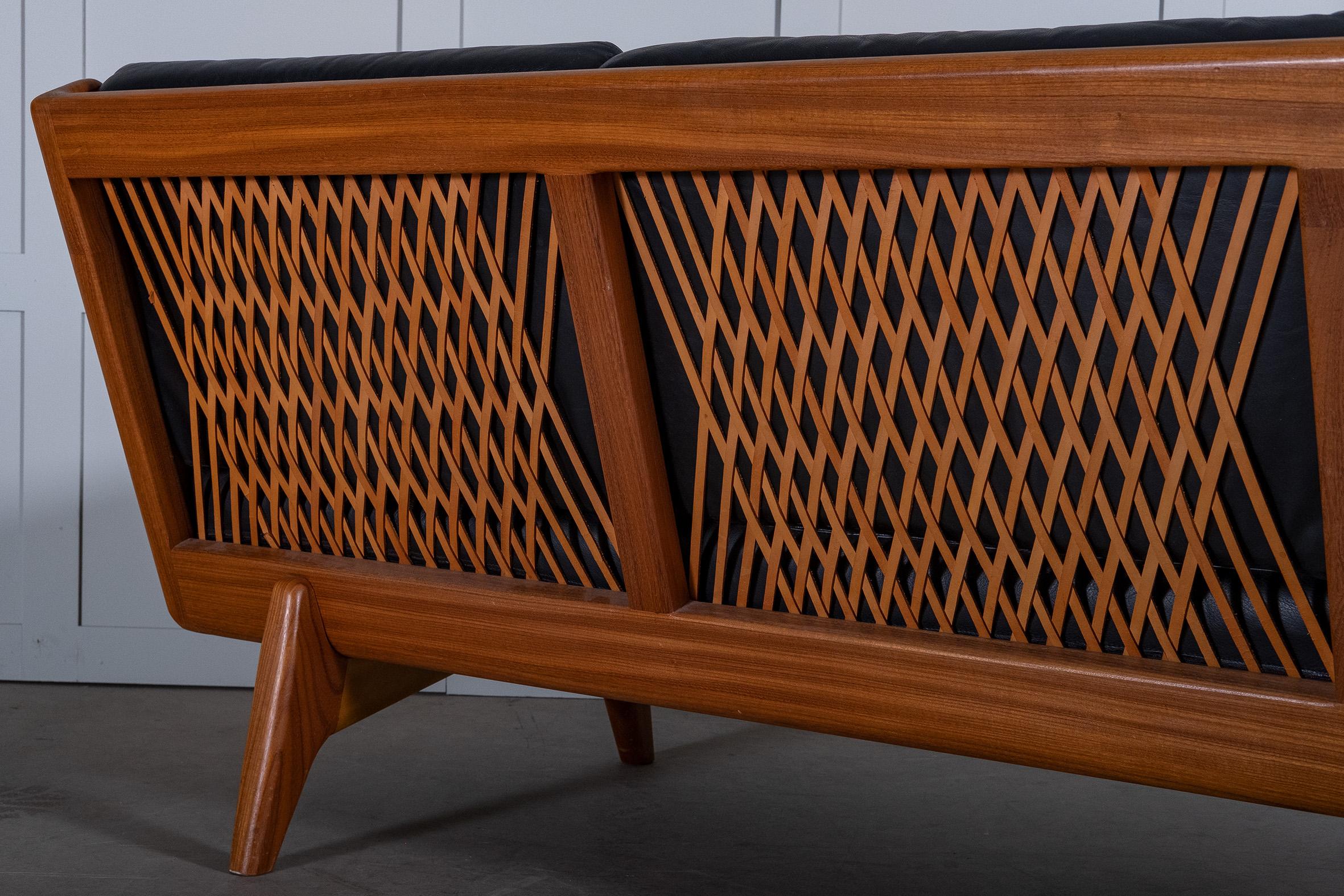 Sofa Model Trienna Designed by Carl Gustaf Hiort af Ornäs, Finland, 1950s In Good Condition In Stockholm, SE