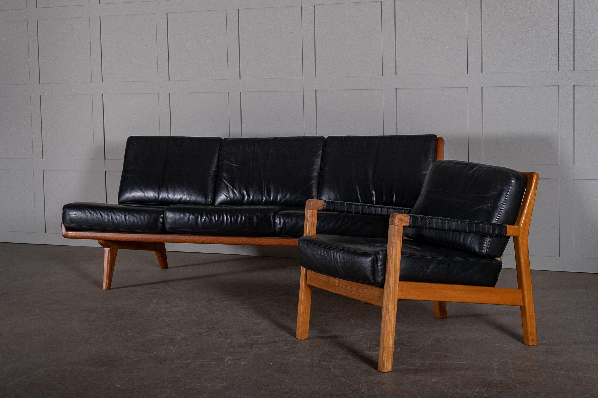 Leather Sofa Model Trienna Designed by Carl Gustaf Hiort af Ornäs, Finland, 1950s For Sale