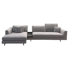 Sofa, modulares Design in Taupe, Ablagesystem aus Sattelleder, Italien
