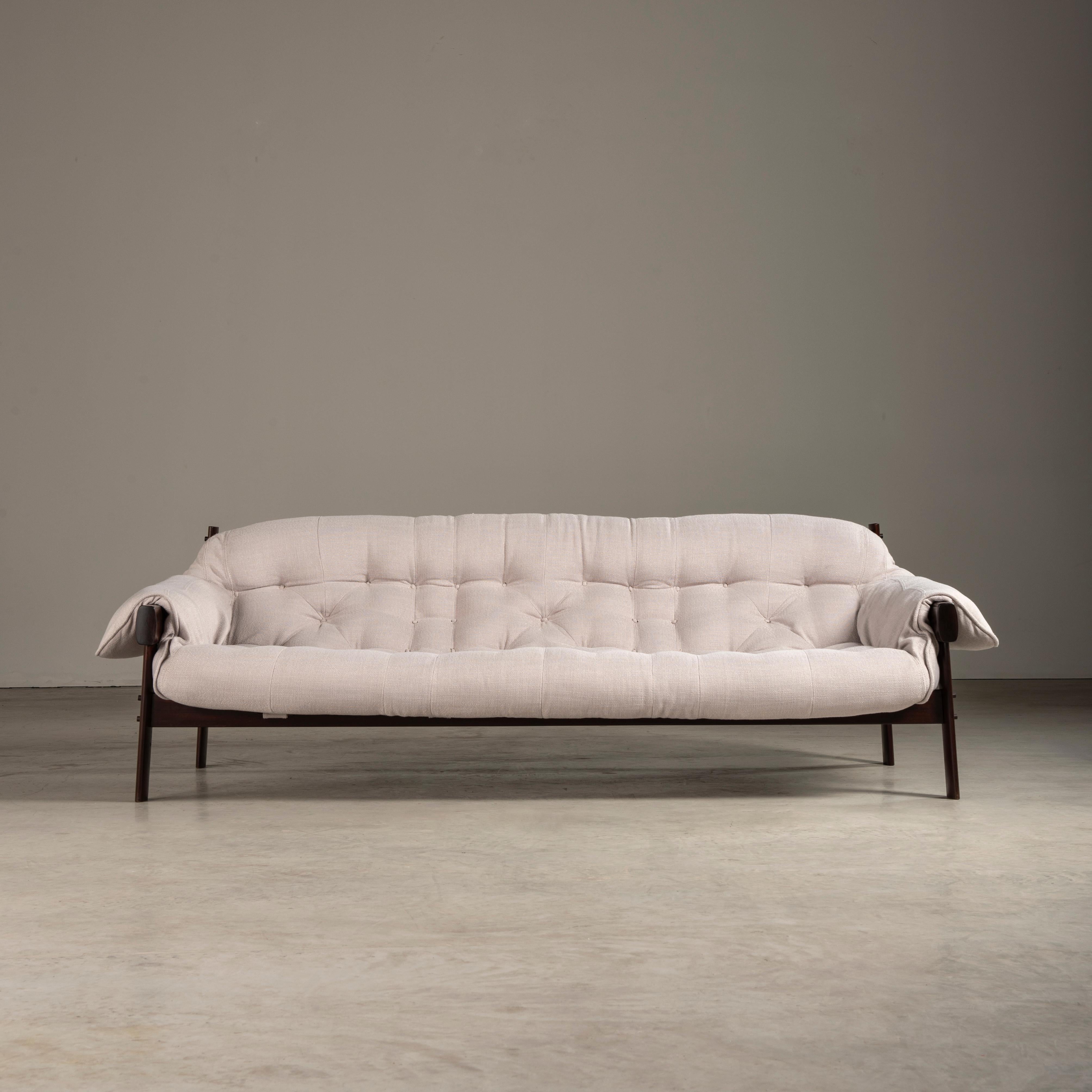 Sofa „MP-41“ aus Hartholz, von Percival Lafer, brasilianisches Mid-Century Modern Design (Brasilianisch) im Angebot