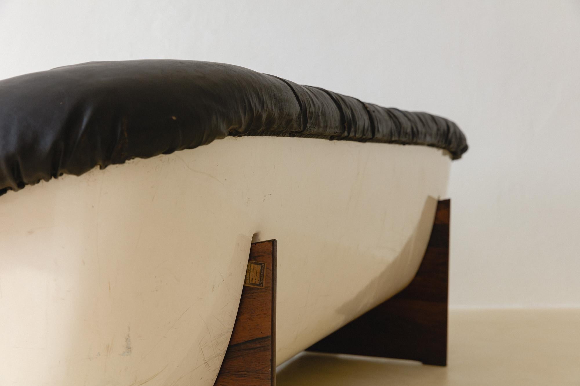 Sofa Mp-61 aus Palisanderholz des brasilianischen Designers Percival Lafer, 1973 (Ende des 20. Jahrhunderts) im Angebot