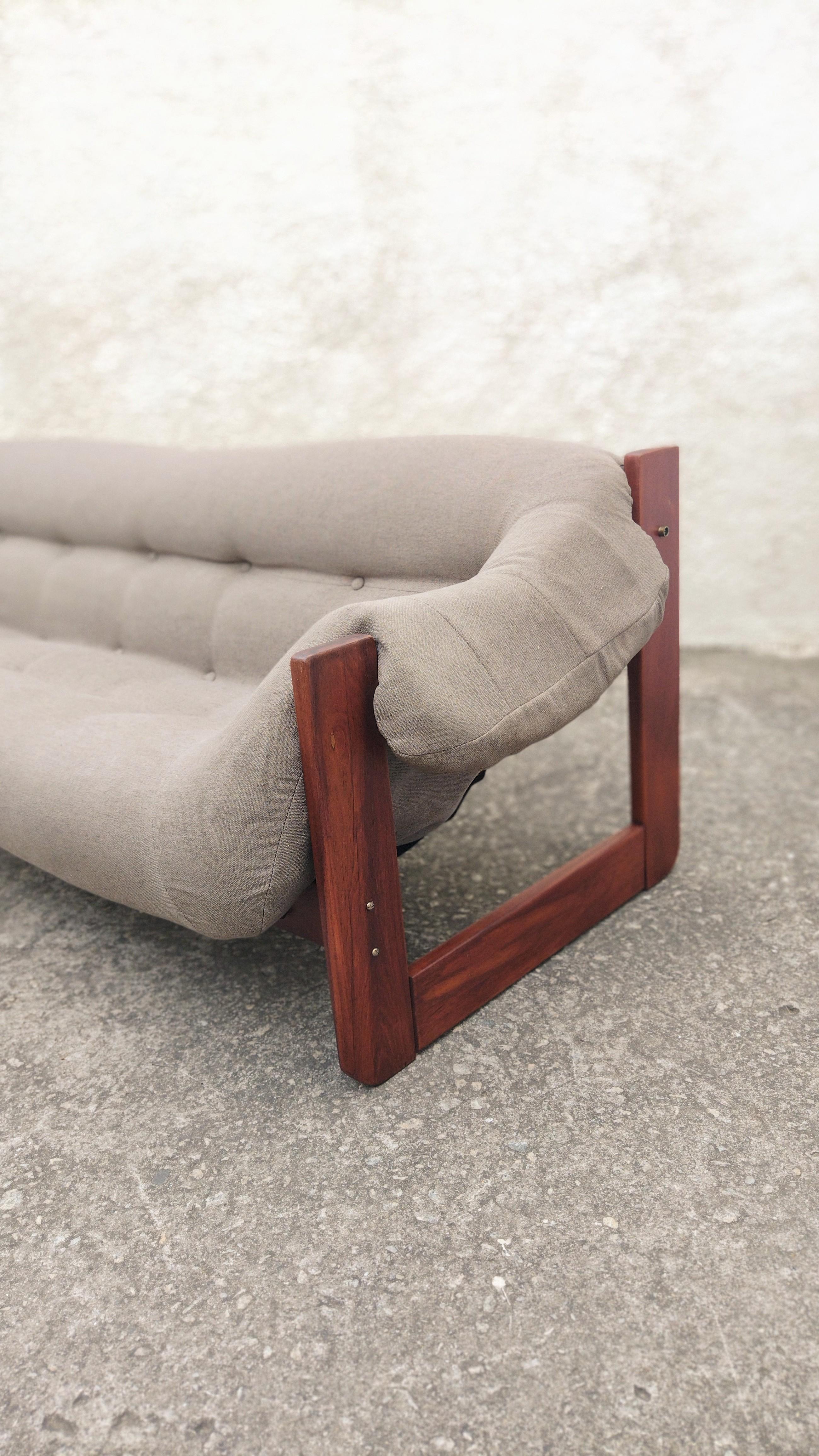 Sofa MP-97 Attributed to Percival Lafer in Solid Jatobá 9