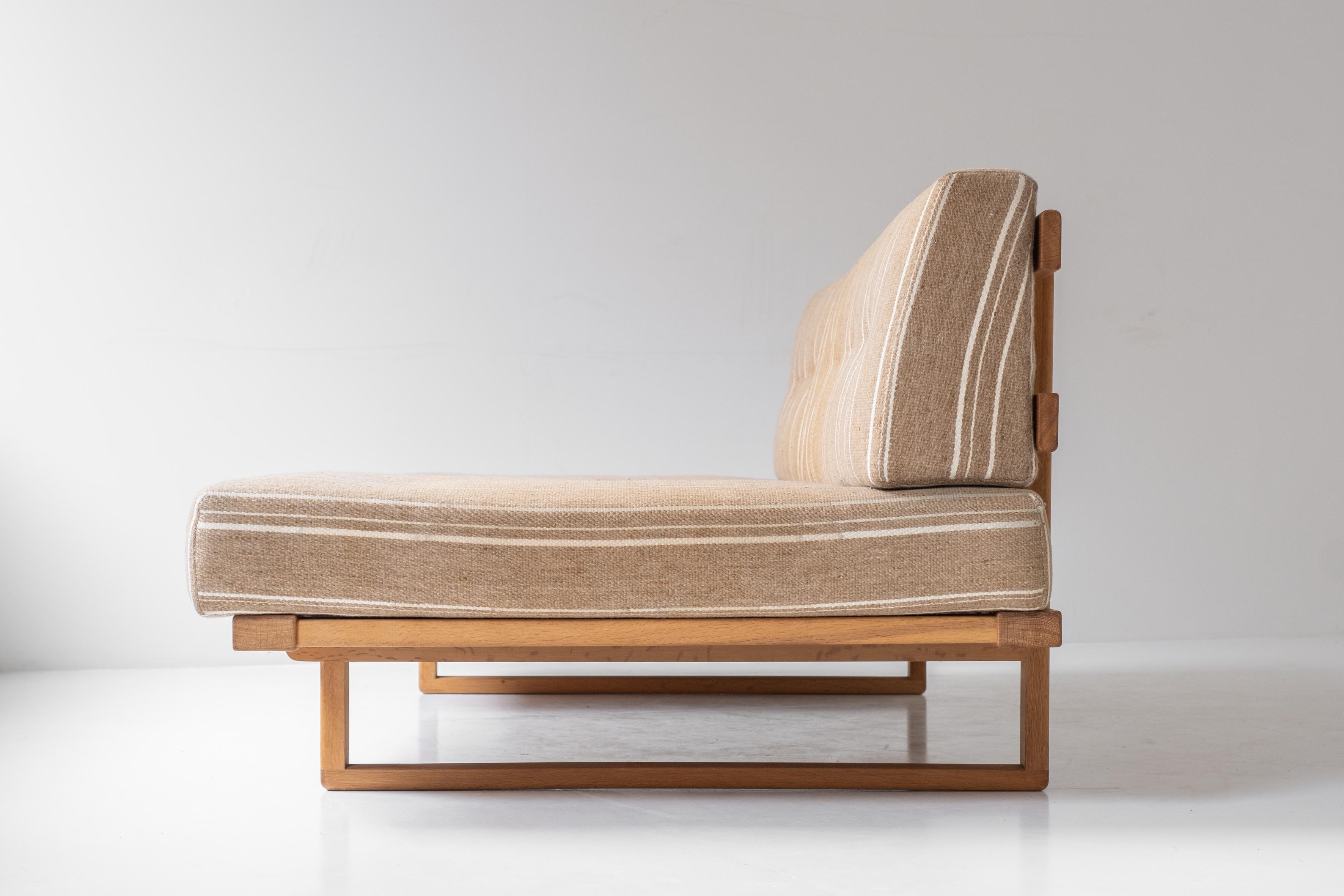 Brass Sofa or daybed ‘Model No 4311’ by Børge Mogensen for Fredericia, Denmark 1950s. For Sale