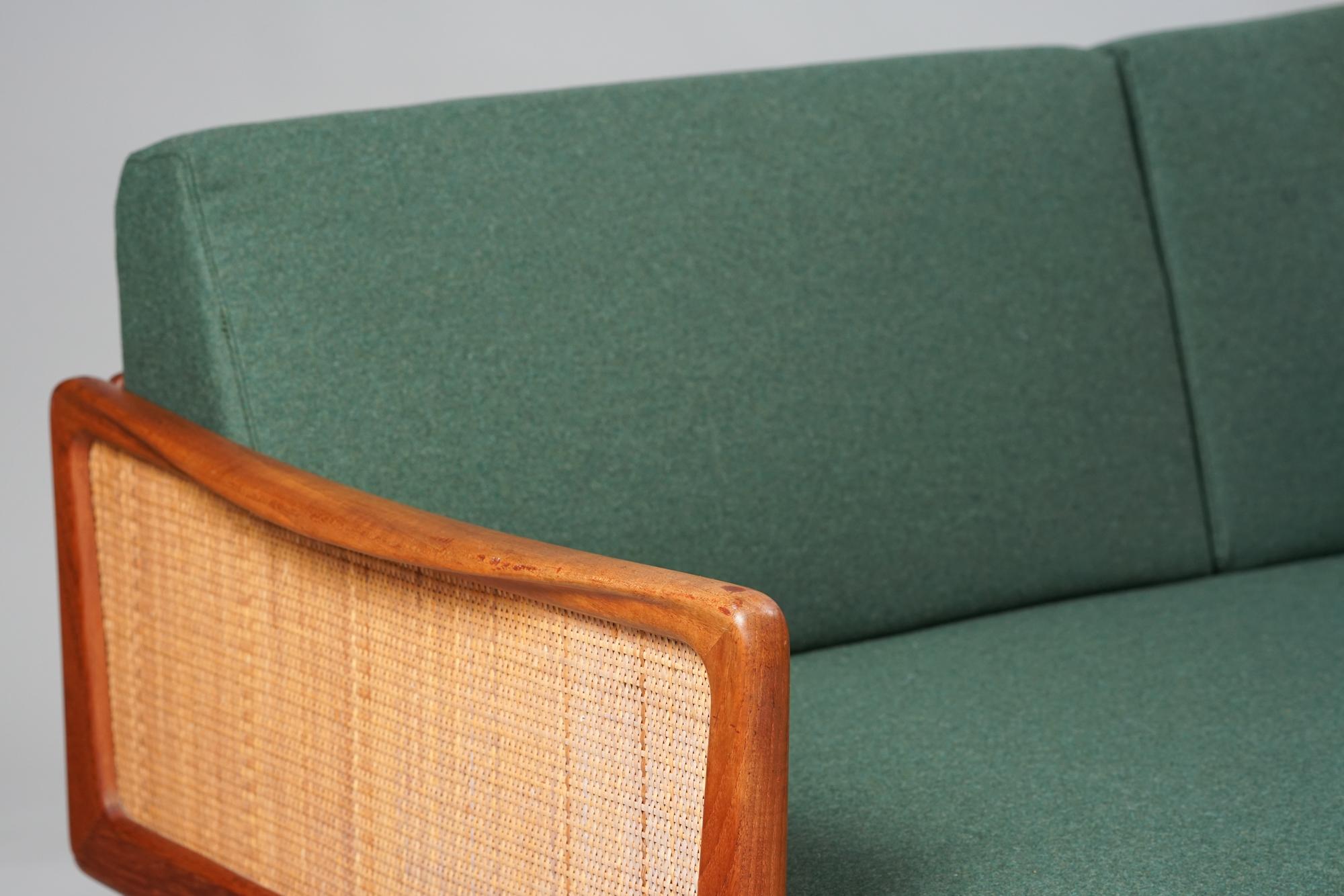 Finnish Sofa, Peter Hvidt & Orla Mølgaard-Nielsen, France & Son's, 1950s