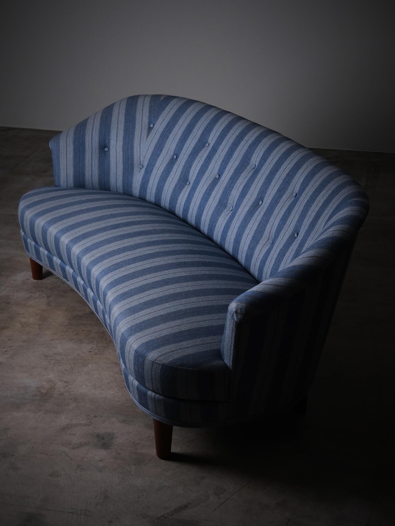 20th Century Sofa 'Roma' by Carl Malmsten, Sweden, 1940s For Sale